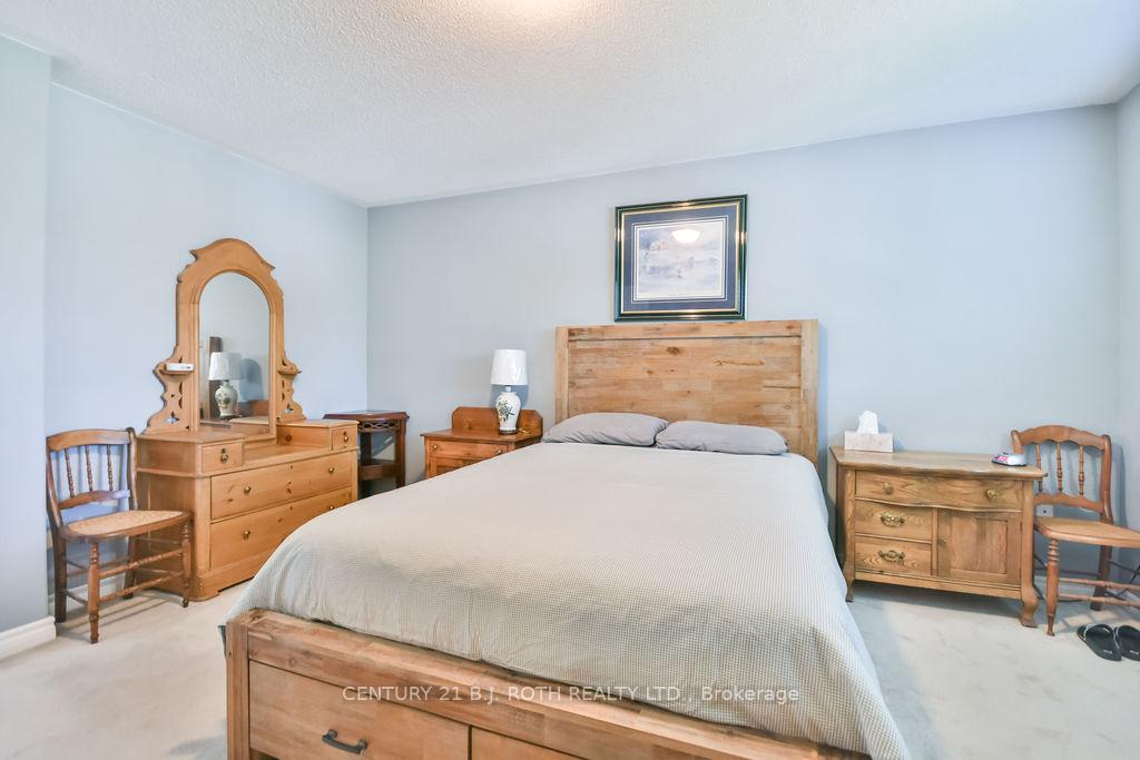 Photo 16 of 5 Stuart Avenue, Barrie, Innis-Shore — HOMEH