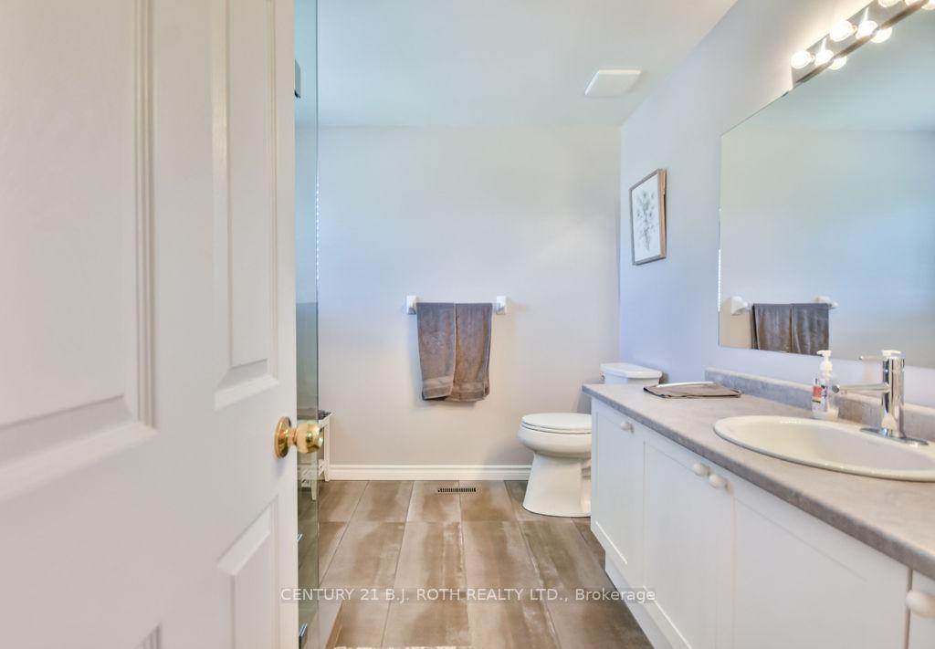 Photo 18 of 5 Stuart Avenue, Barrie, Innis-Shore — HOMEH
