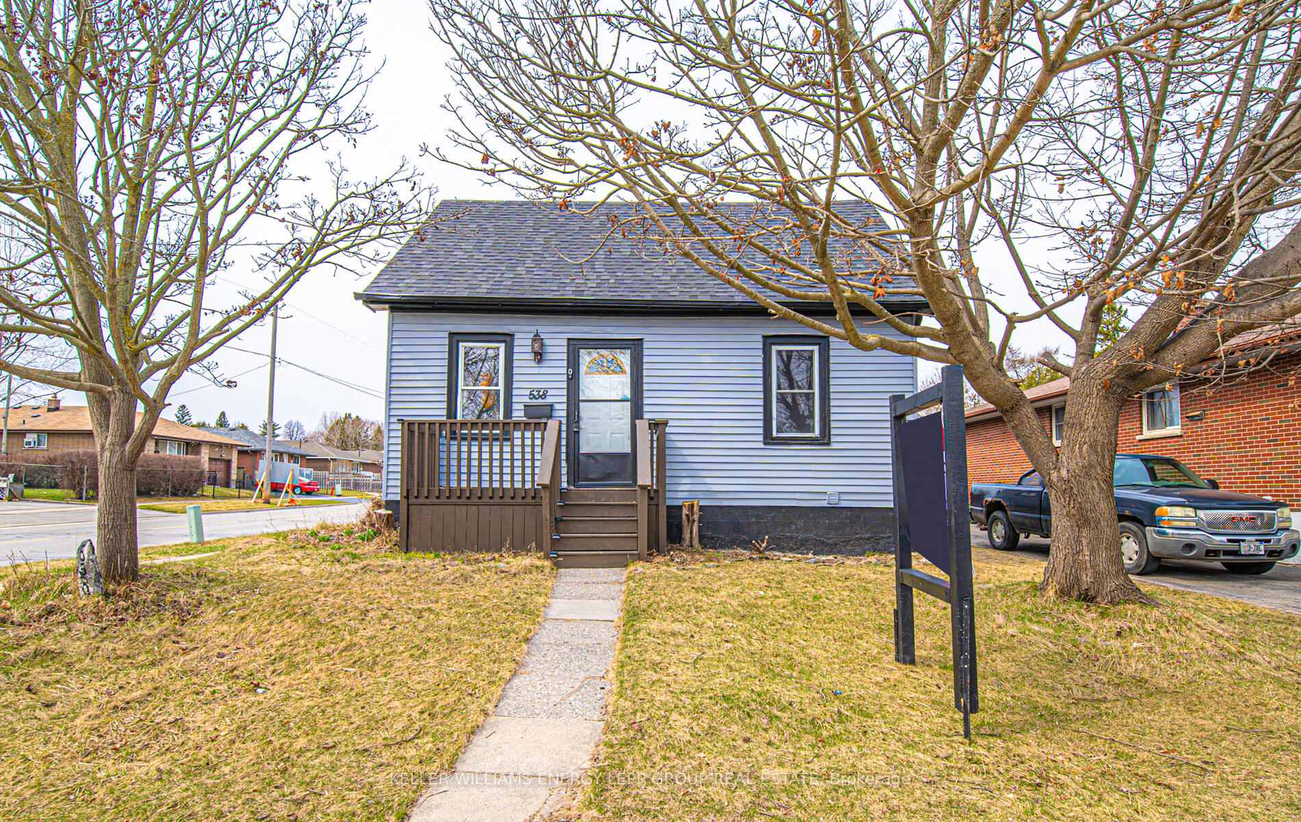 Front of 538 Wilson Road S