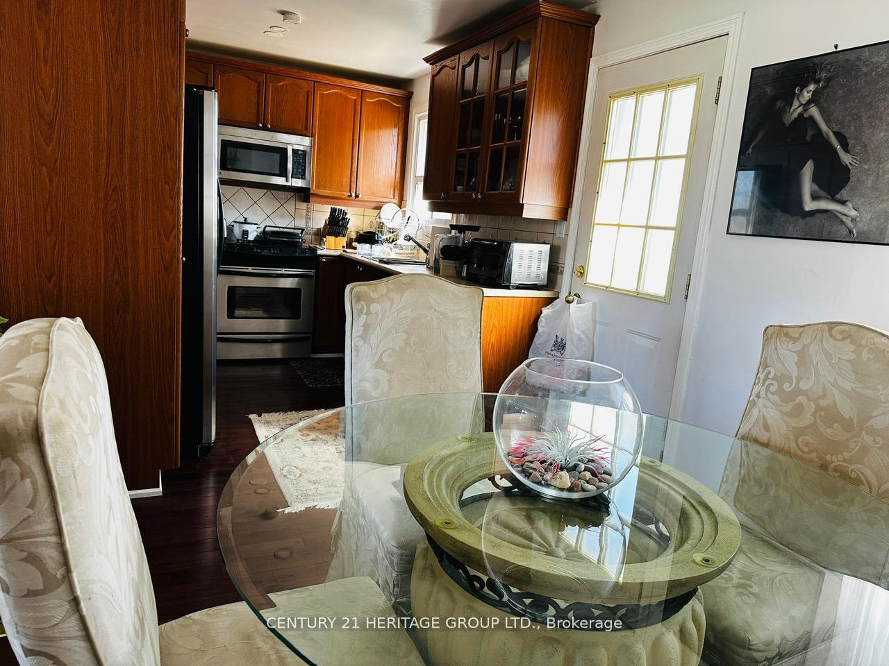 Photo 5 of 1416 Colmar Avenue, Pickering, Bay Ridges — HOMEH