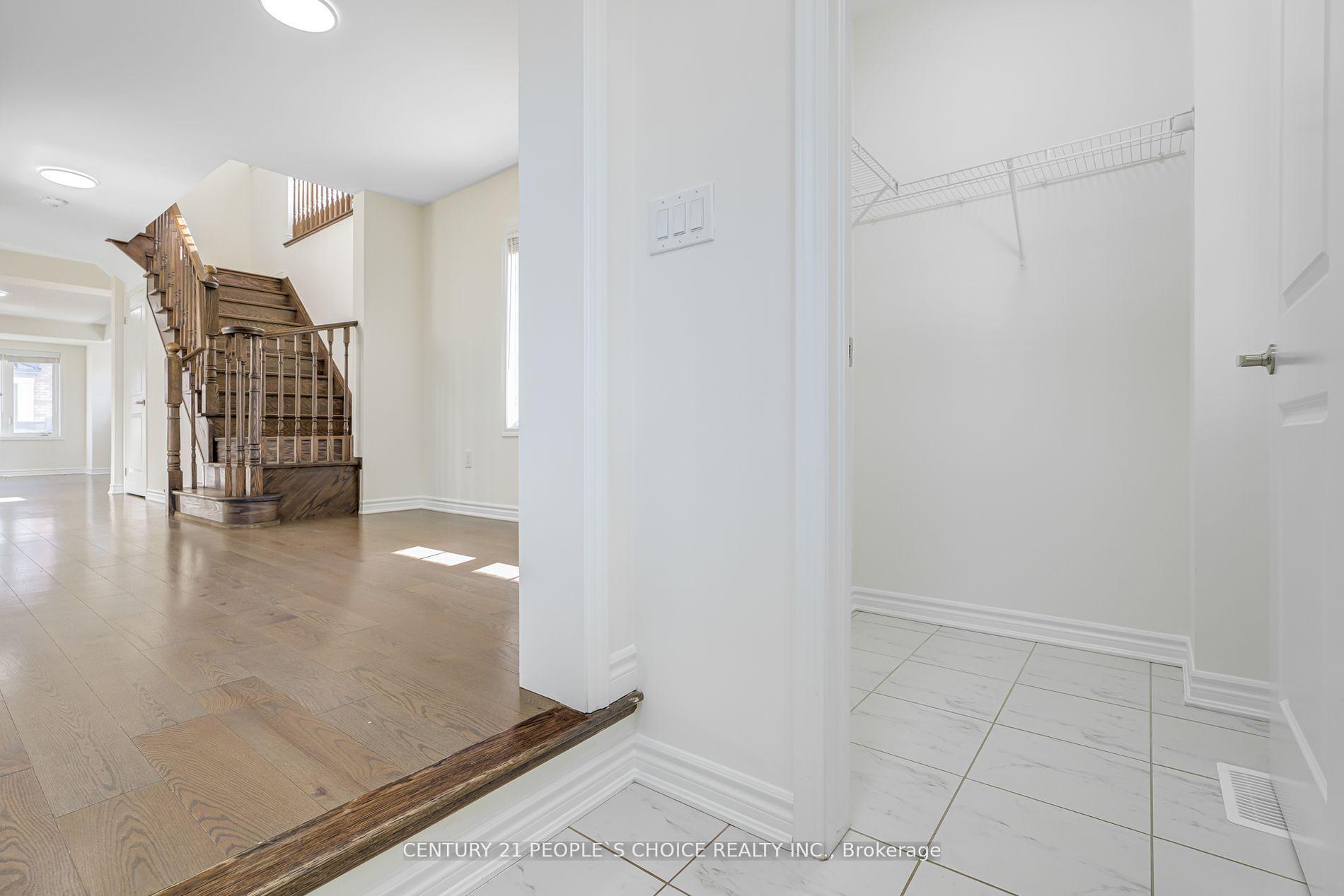 Photo 9 of 92 Coho Drive, Whitby, Rural Whitby — HOMEH