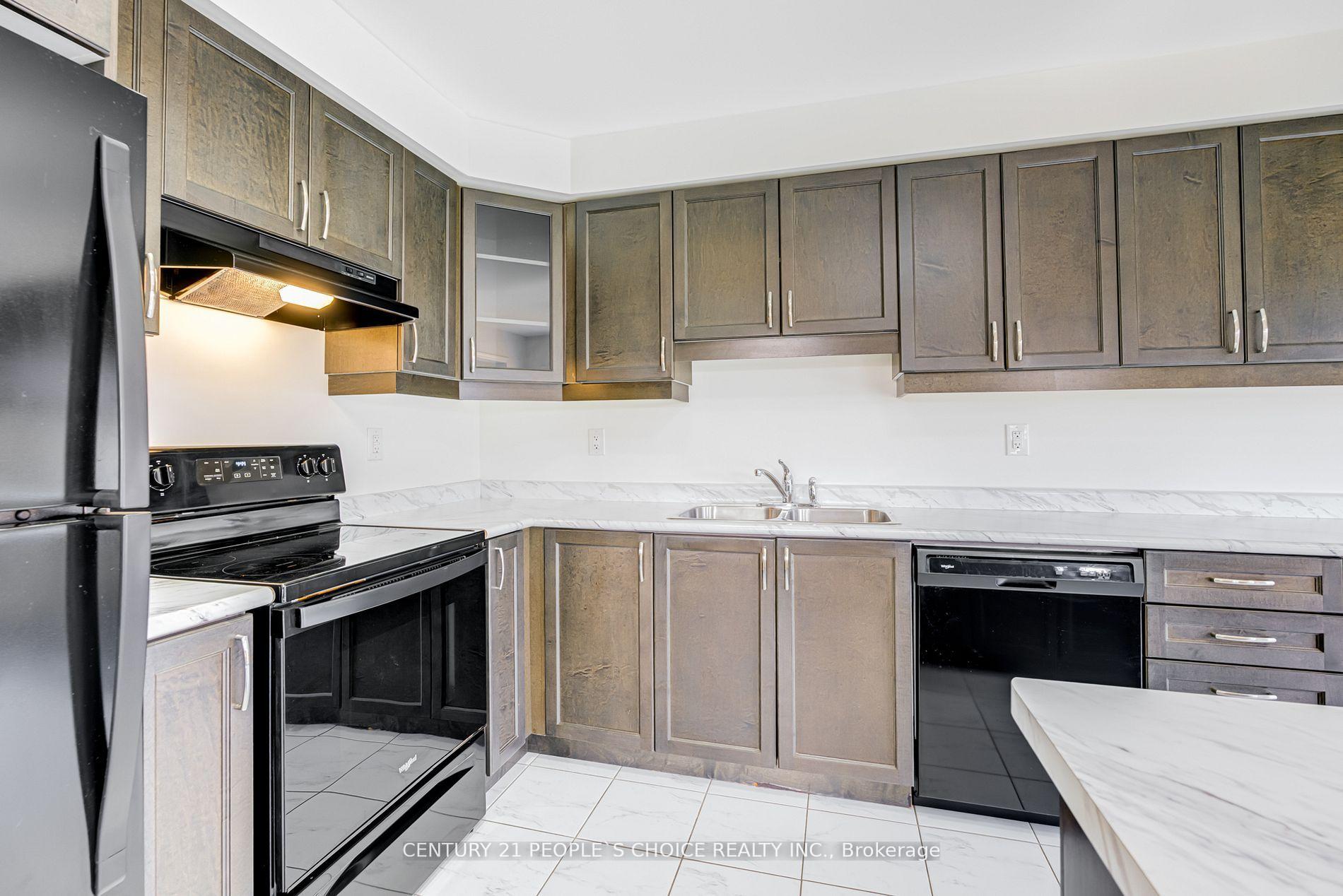 Photo 25 of 92 Coho Drive, Whitby, Rural Whitby — HOMEH