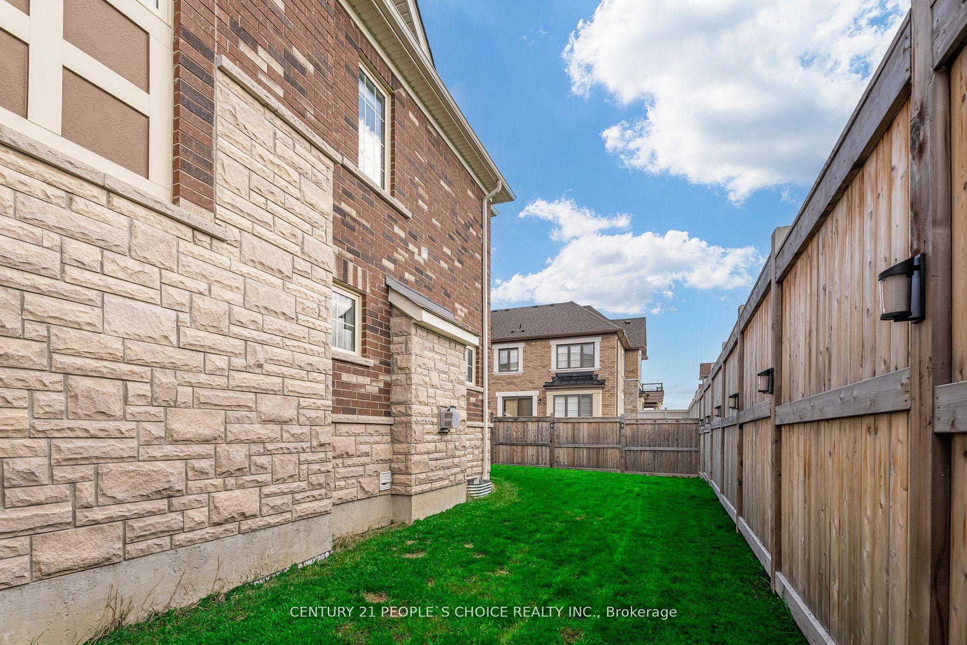 Photo 38 of 92 Coho Drive, Whitby, Rural Whitby — HOMEH