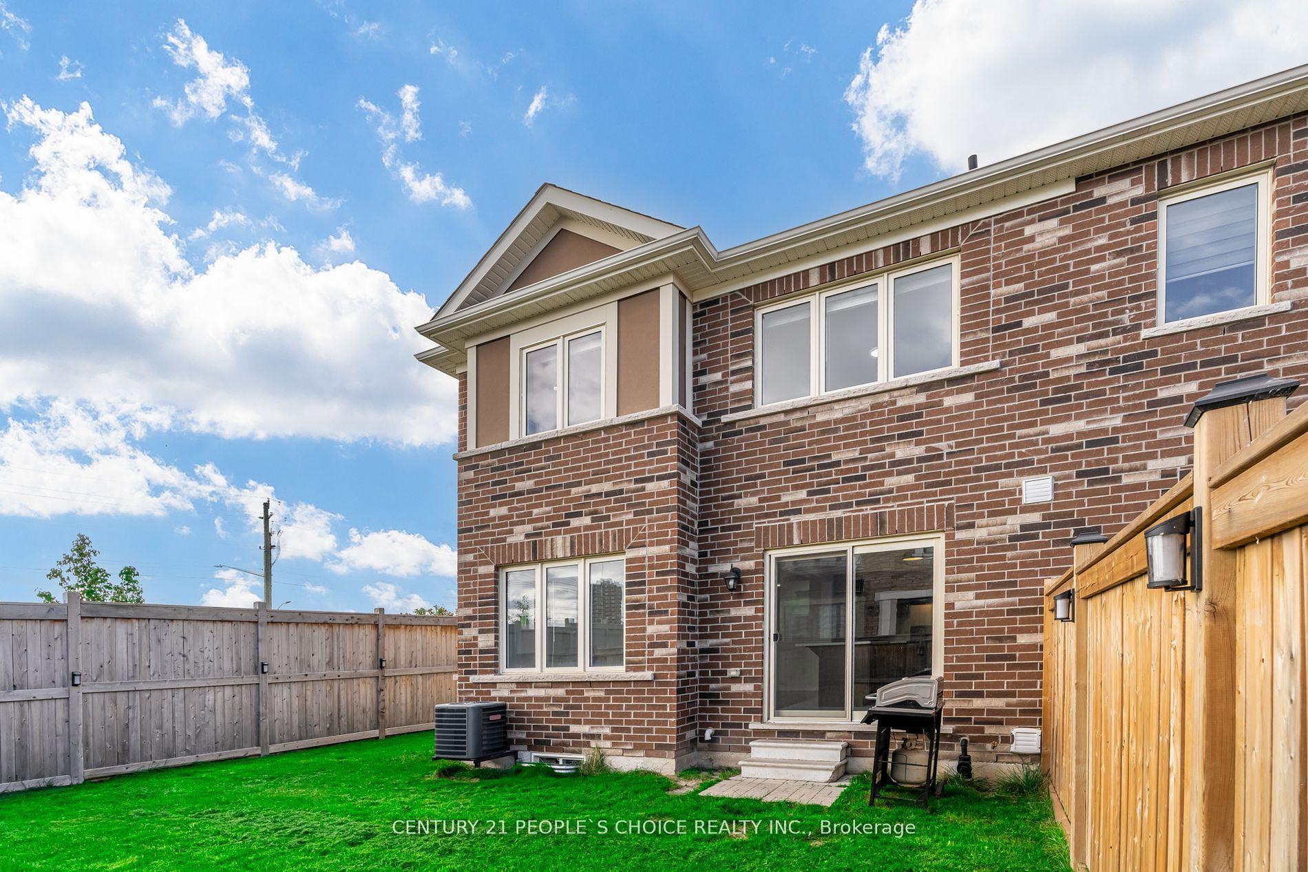 Photo 37 of 92 Coho Drive, Whitby, Rural Whitby — HOMEH