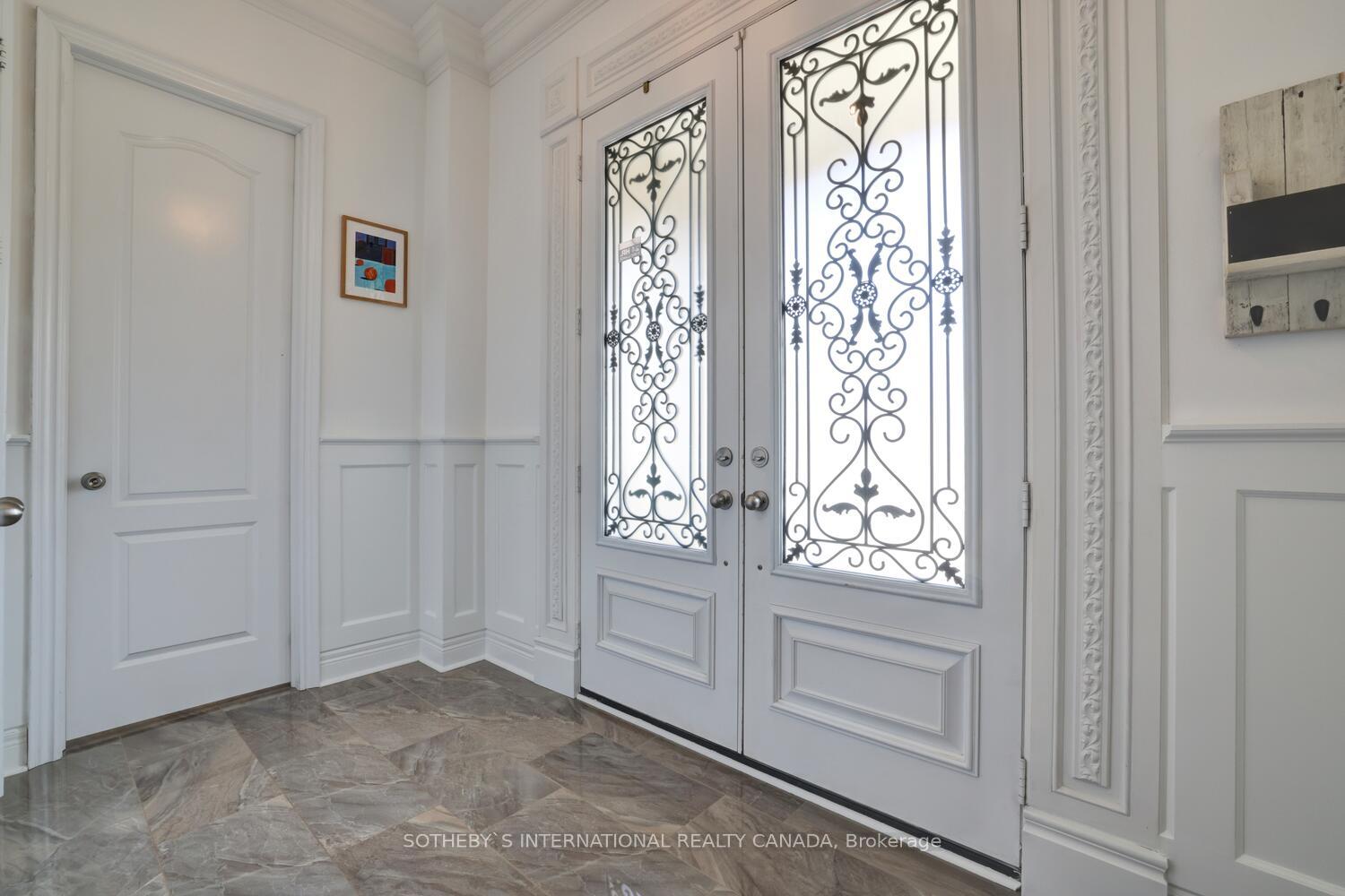 Photo 14 of 104 Rising Hill Ridge, Brampton, Bram West — HOMEH