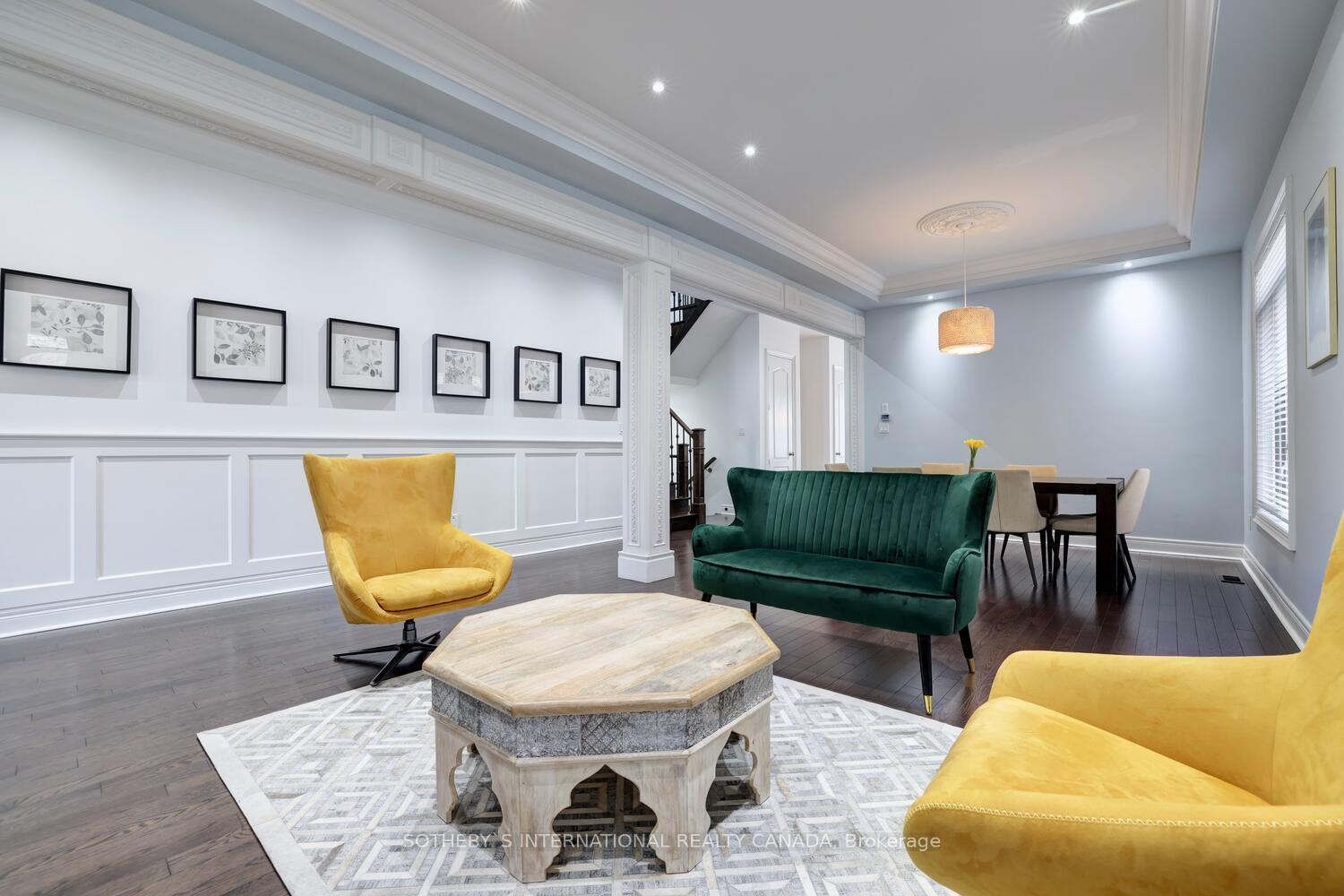 Photo 3 of 104 Rising Hill Ridge, Brampton, Bram West — HOMEH