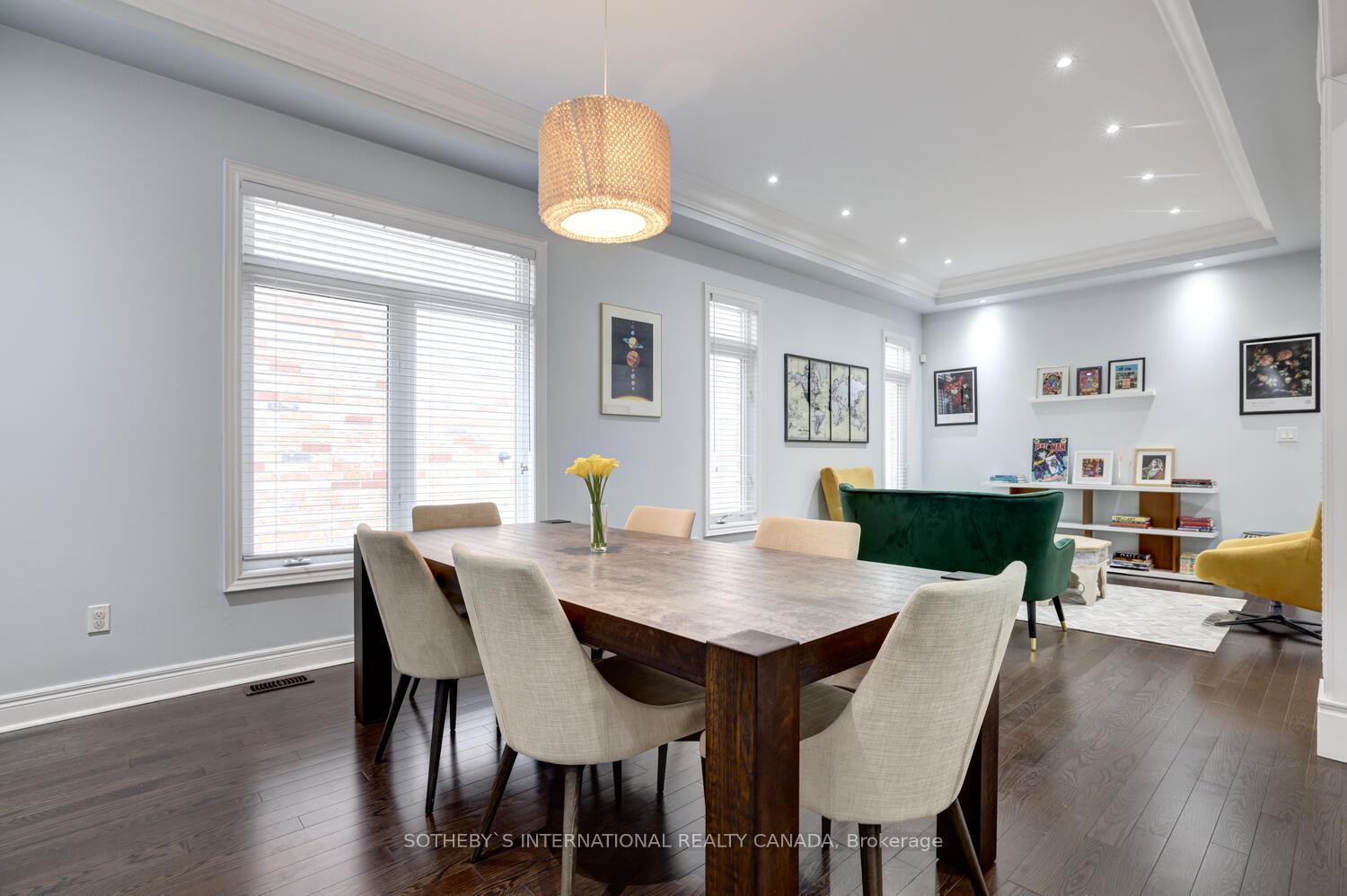 Photo 2 of 104 Rising Hill Ridge, Brampton, Bram West — HOMEH