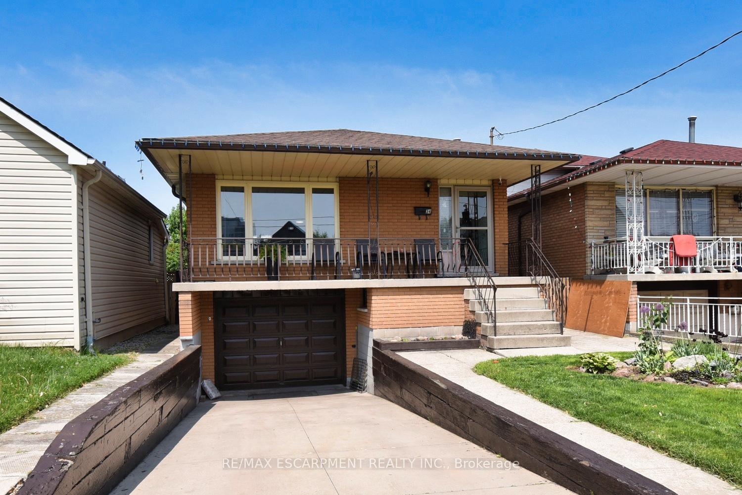 Photo 1 of 34 Adair Avenue S, Hamilton, McQuesten — HOMEH
