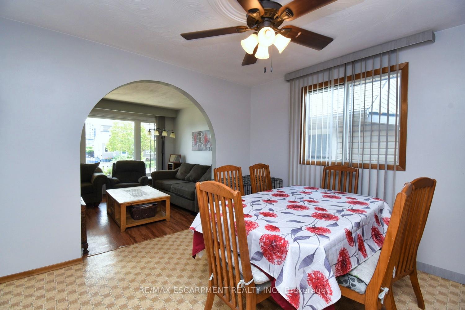 Photo 18 of 34 Adair Avenue S, Hamilton, McQuesten — HOMEH