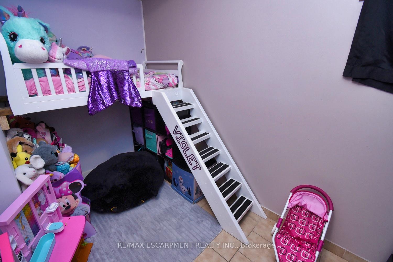 Photo 20 of 34 Adair Avenue S, Hamilton, McQuesten — HOMEH