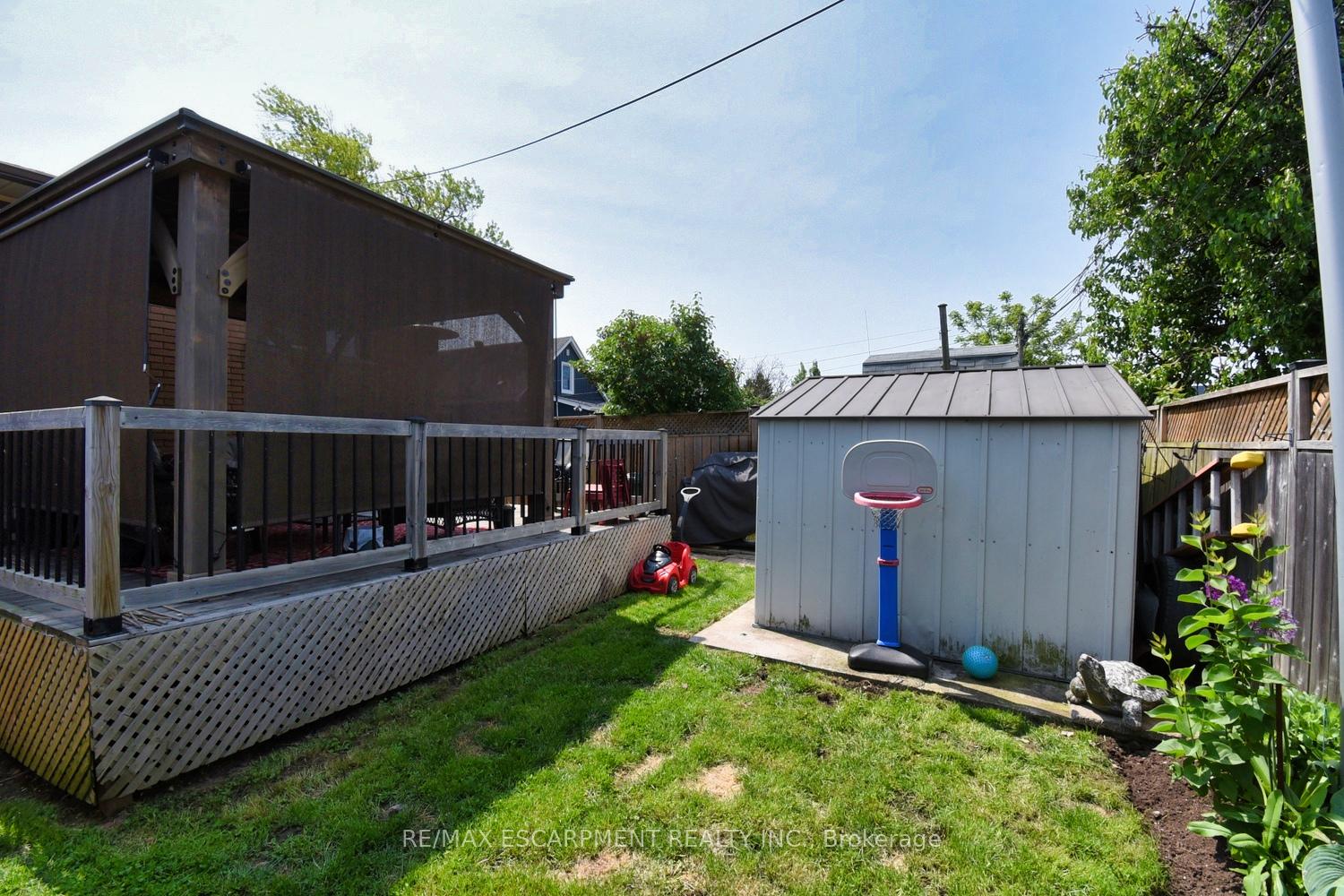 Photo 11 of 34 Adair Avenue S, Hamilton, McQuesten — HOMEH