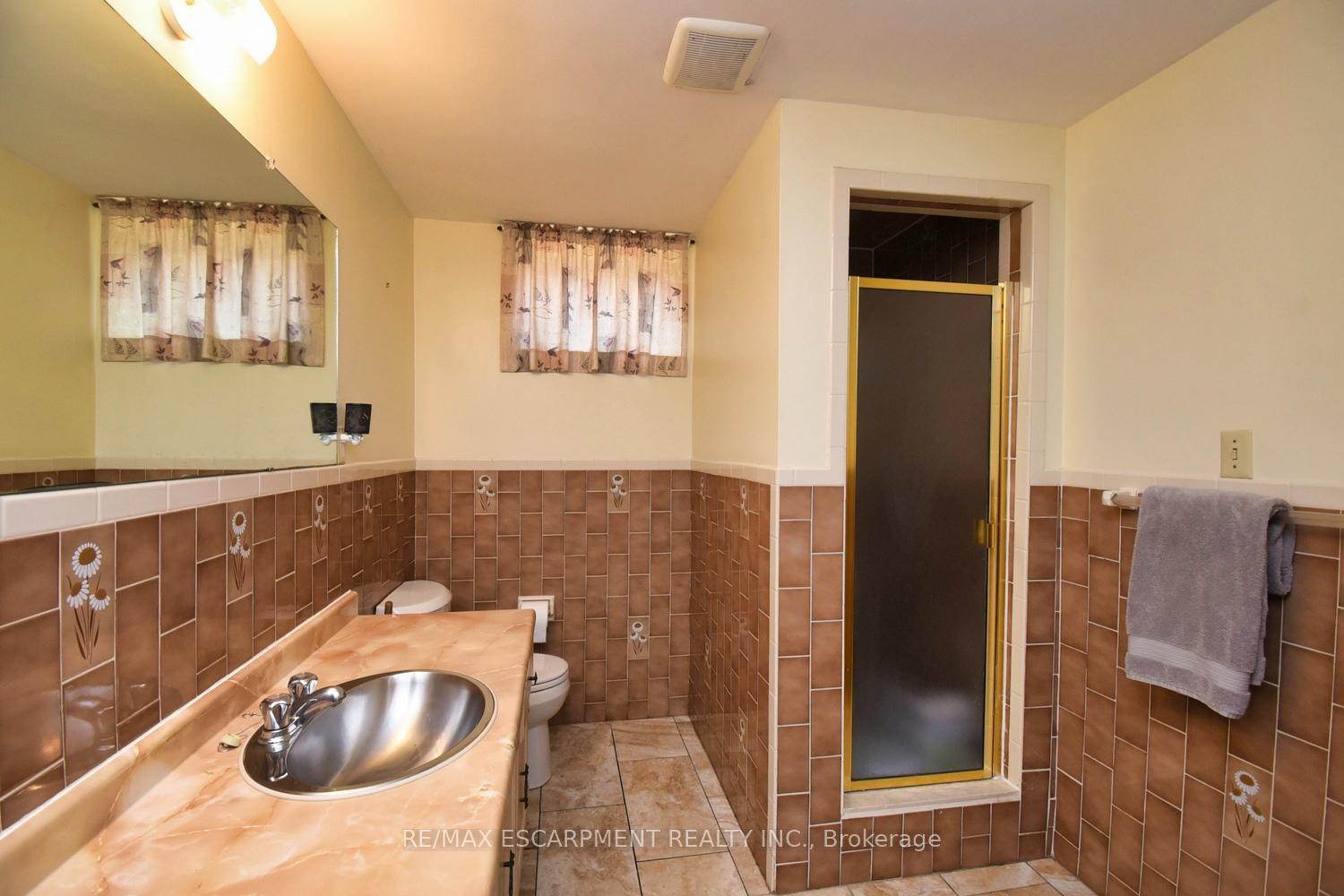 Photo 34 of 34 Adair Avenue S, Hamilton, McQuesten — HOMEH