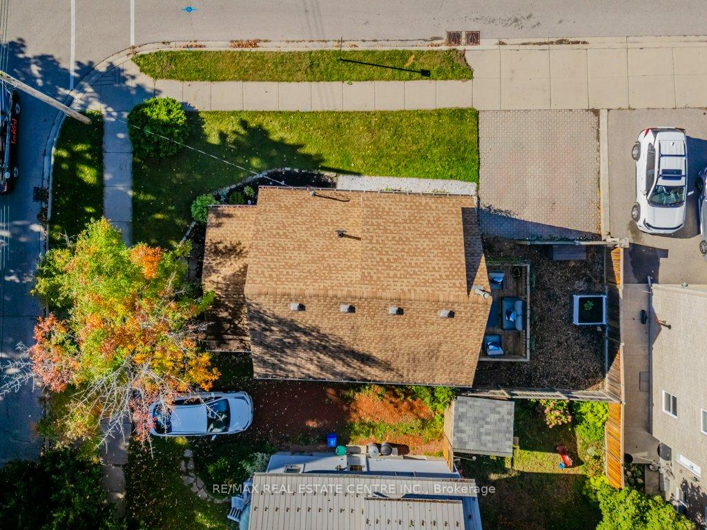 Photo 30 of 58 John Street W, Waterloo — HOMEH