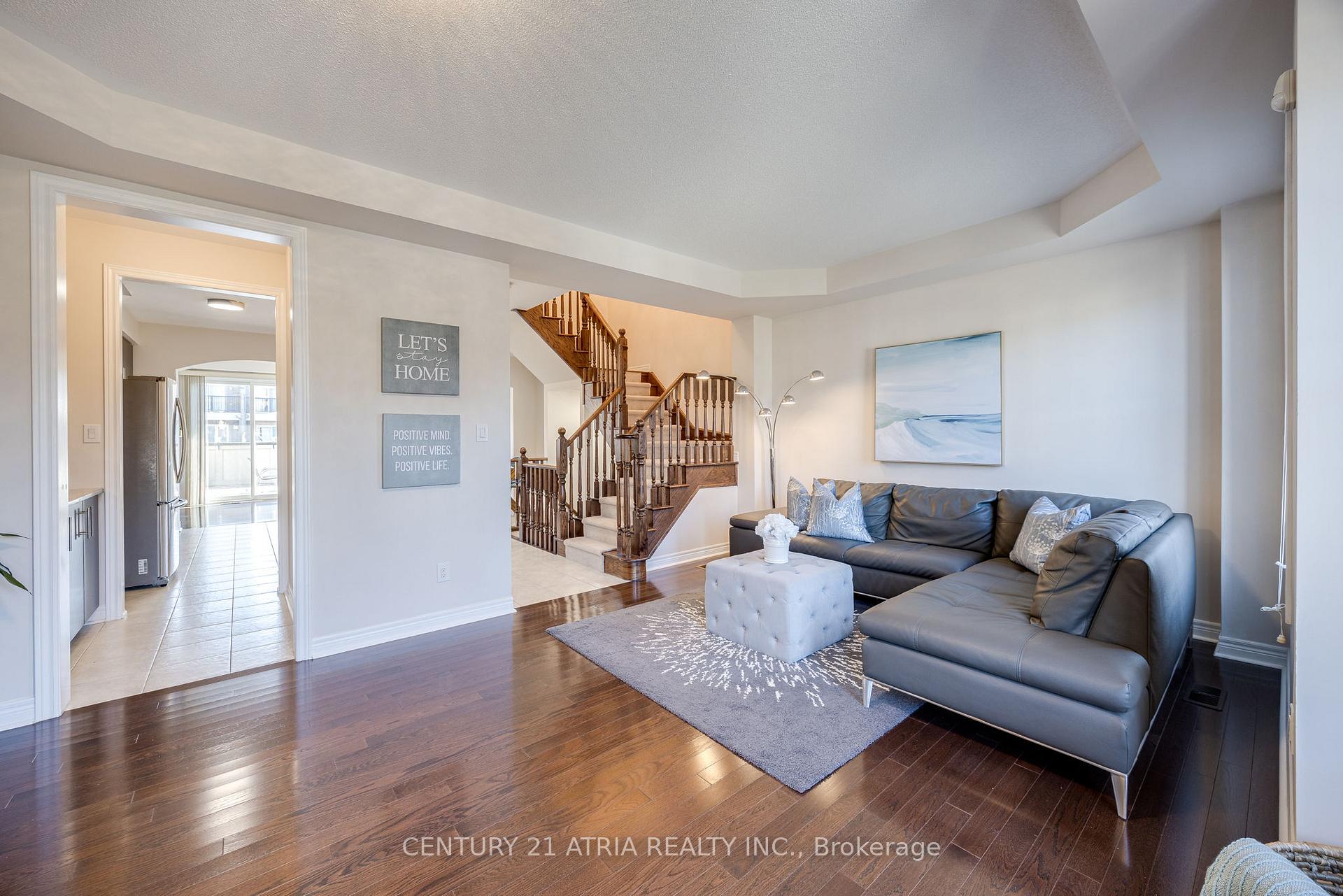 Photo 5 of 25 Earnshaw Drive, Markham, Victoria Square — HOMEH