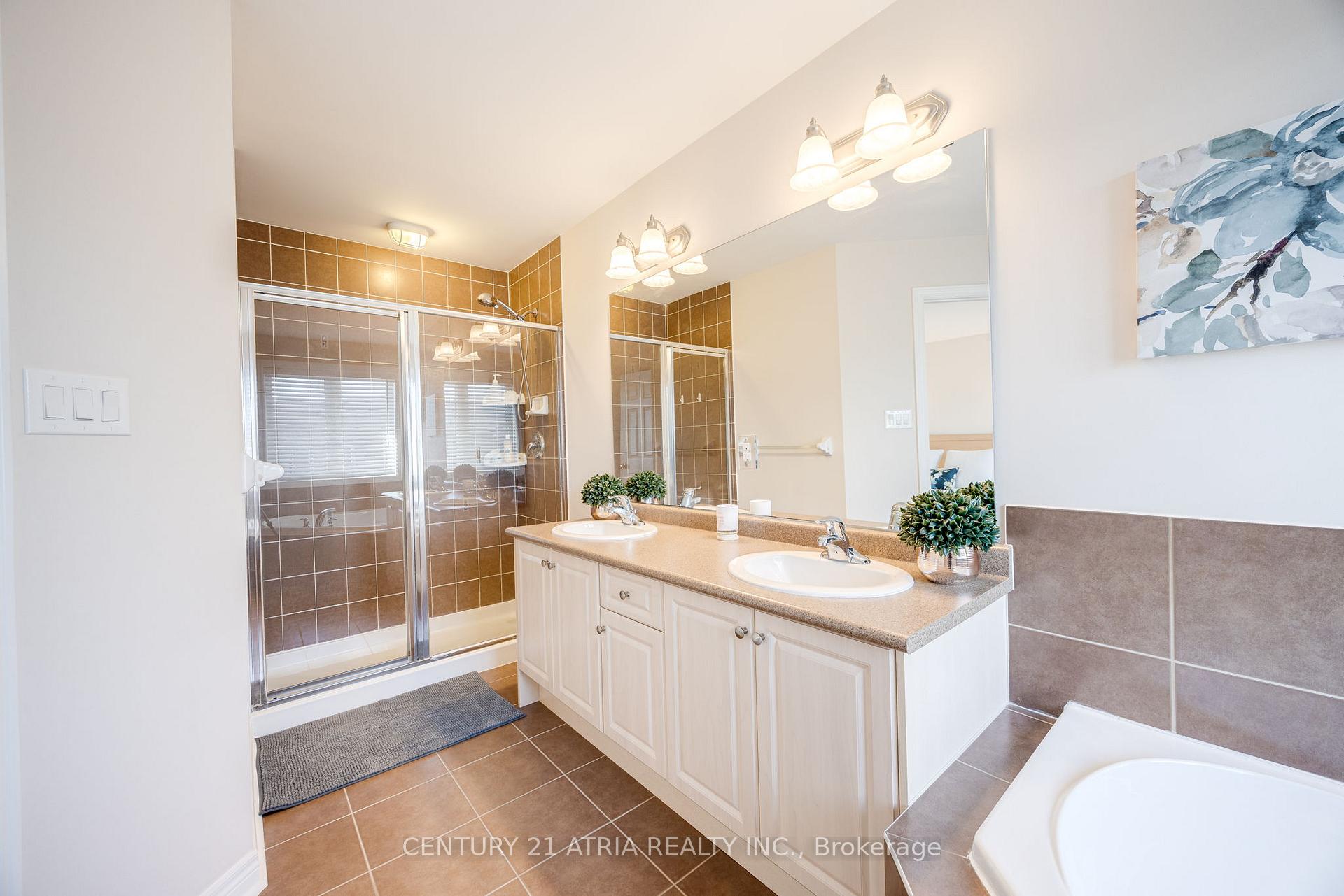 Photo 15 of 25 Earnshaw Drive, Markham, Victoria Square — HOMEH
