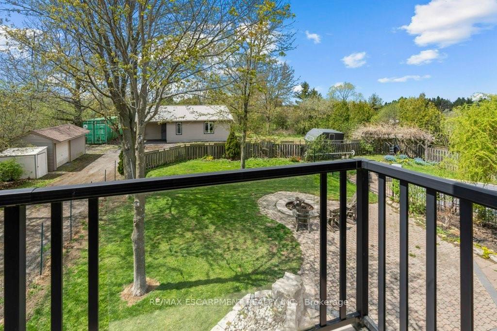 Photo 22 of 407 Third Road E, Hamilton, Stoney Creek Mountain — HOMEH