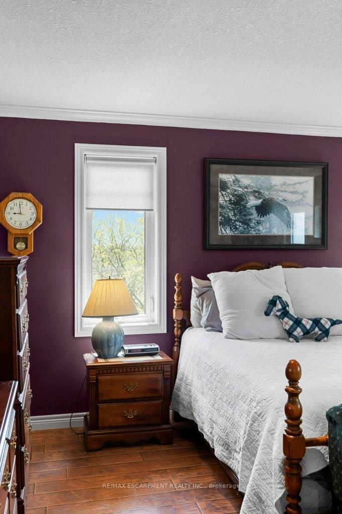 Photo 24 of 407 Third Road E, Hamilton, Stoney Creek Mountain — HOMEH