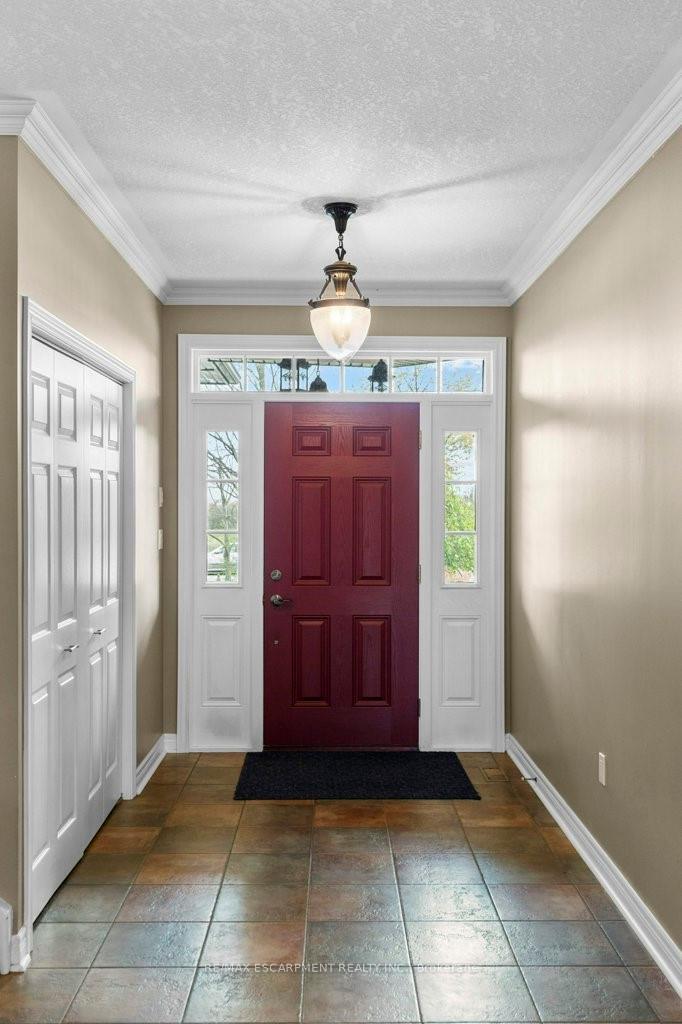 Photo 30 of 407 Third Road E, Hamilton, Stoney Creek Mountain — HOMEH