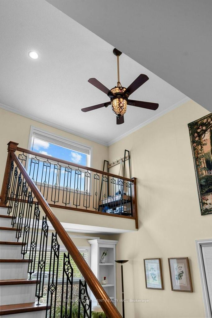 Photo 28 of 407 Third Road E, Hamilton, Stoney Creek Mountain — HOMEH