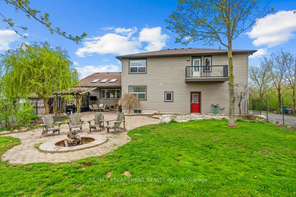 Photo 33 of 407 Third Road E, Hamilton, Stoney Creek Mountain — HOMEH