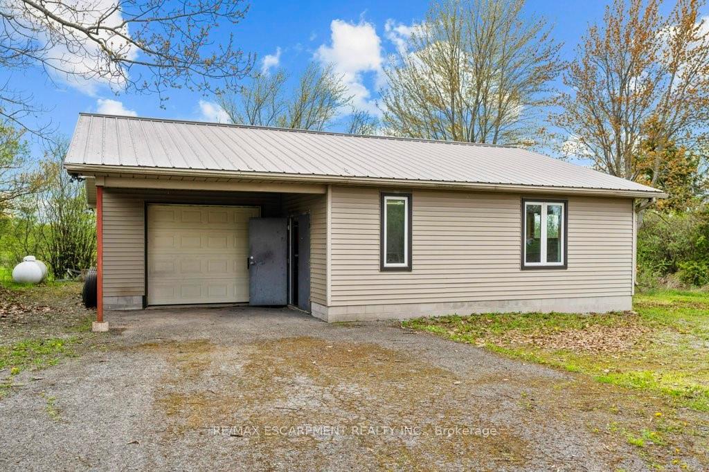 Photo 39 of 407 Third Road E, Hamilton, Stoney Creek Mountain — HOMEH
