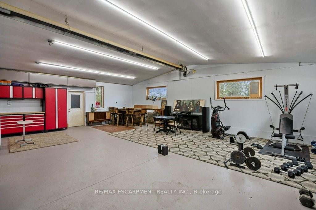 Photo 46 of 407 Third Road E, Hamilton, Stoney Creek Mountain — HOMEH