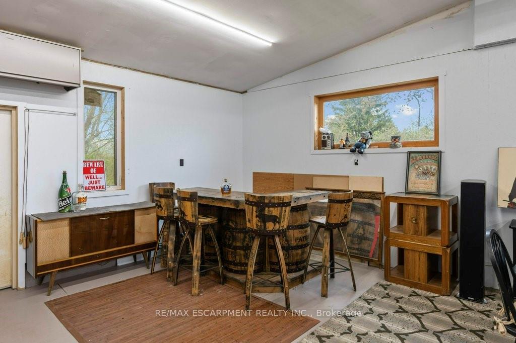 Photo 37 of 407 Third Road E, Hamilton, Stoney Creek Mountain — HOMEH