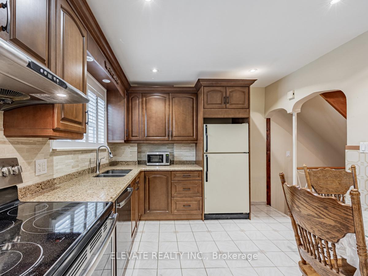 Photo 10 of 82 Glenmore Road, Toronto, Woodbine Corridor — HOMEH