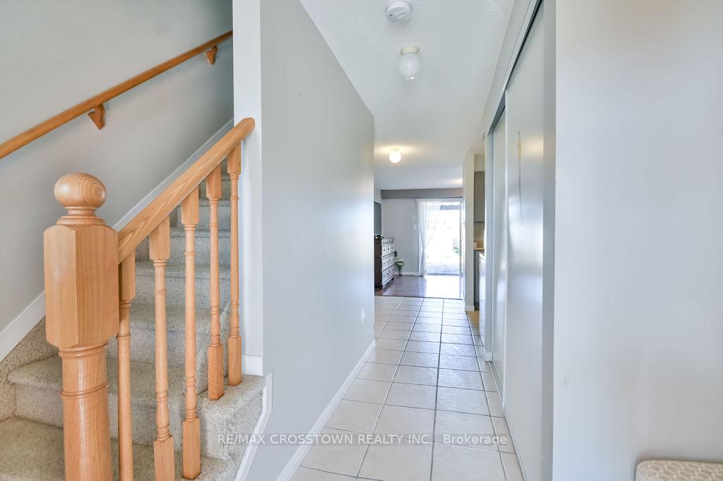 Photo 10 of 71 Goodwin Drive, Barrie, Painswick South — HOMEH