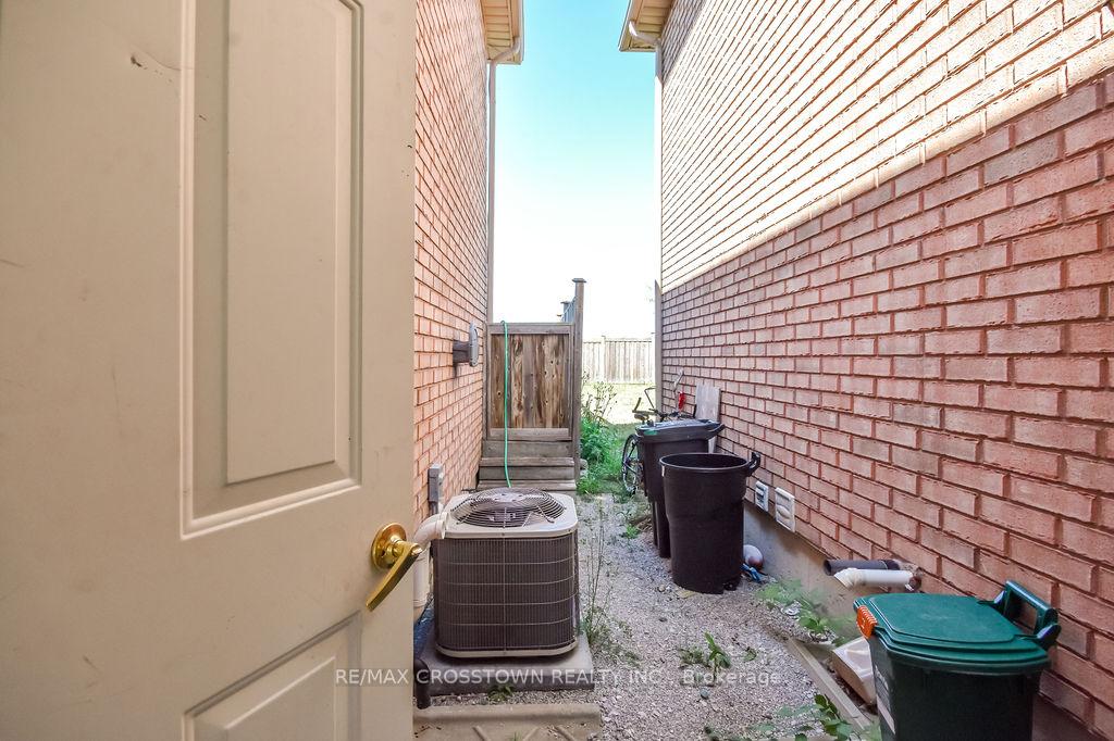 Photo 19 of 71 Goodwin Drive, Barrie, Painswick South — HOMEH