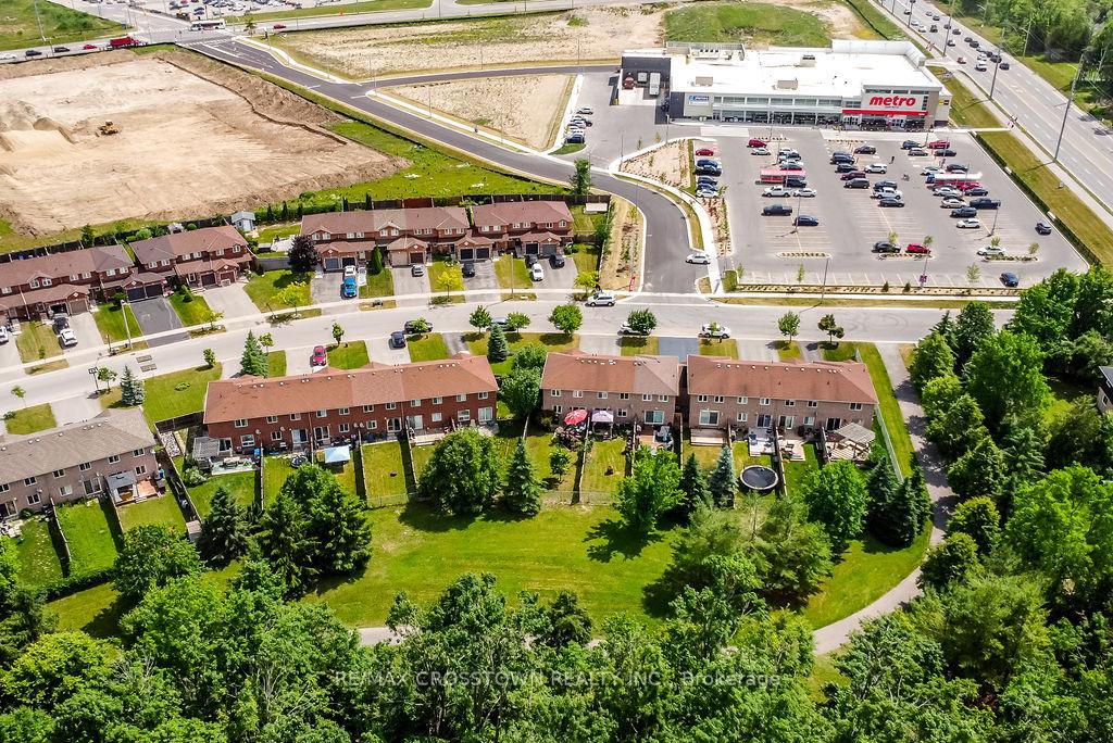 Photo 24 of 71 Goodwin Drive, Barrie, Painswick South — HOMEH