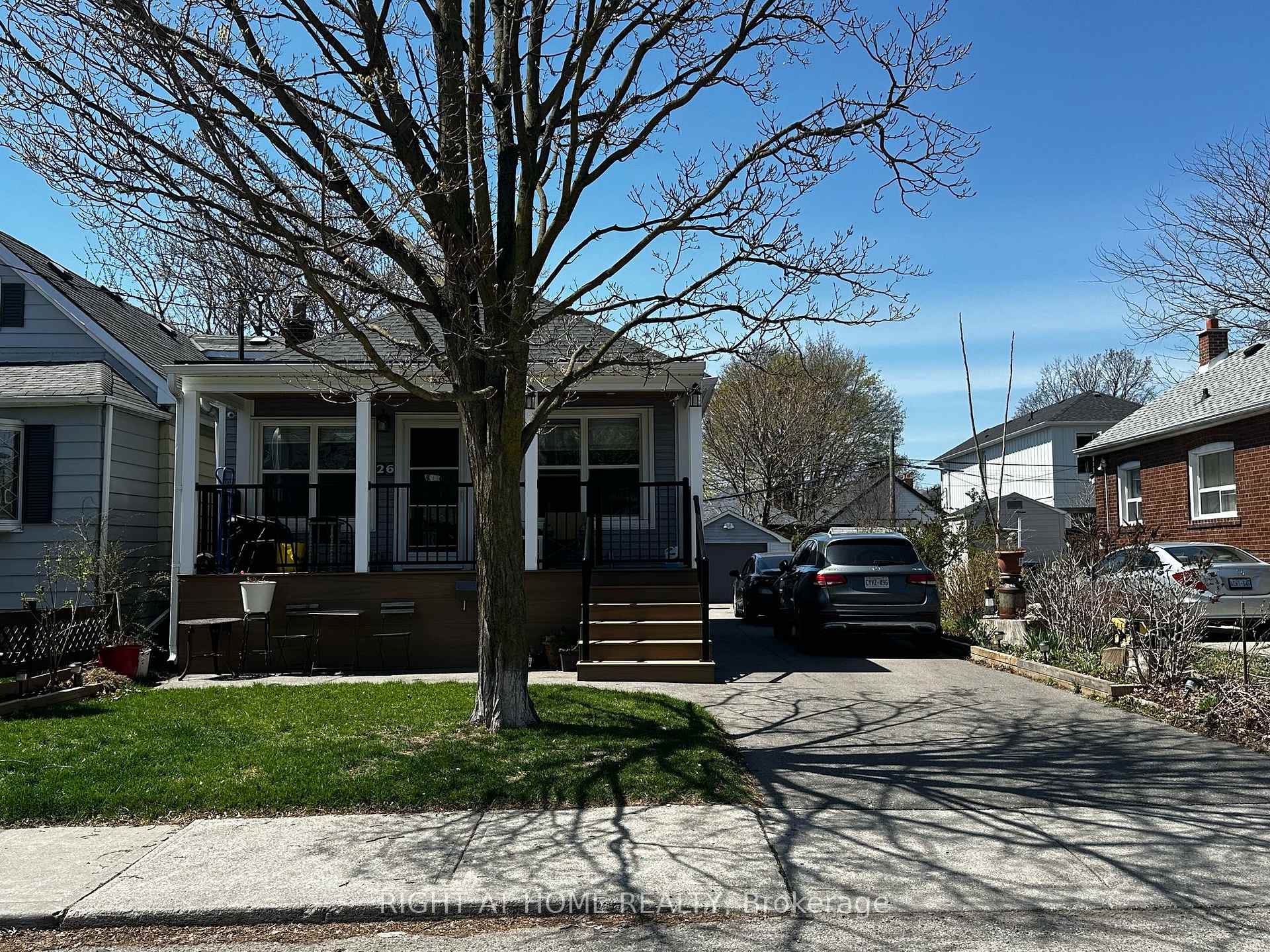 Front of 26 Sixteenth Street