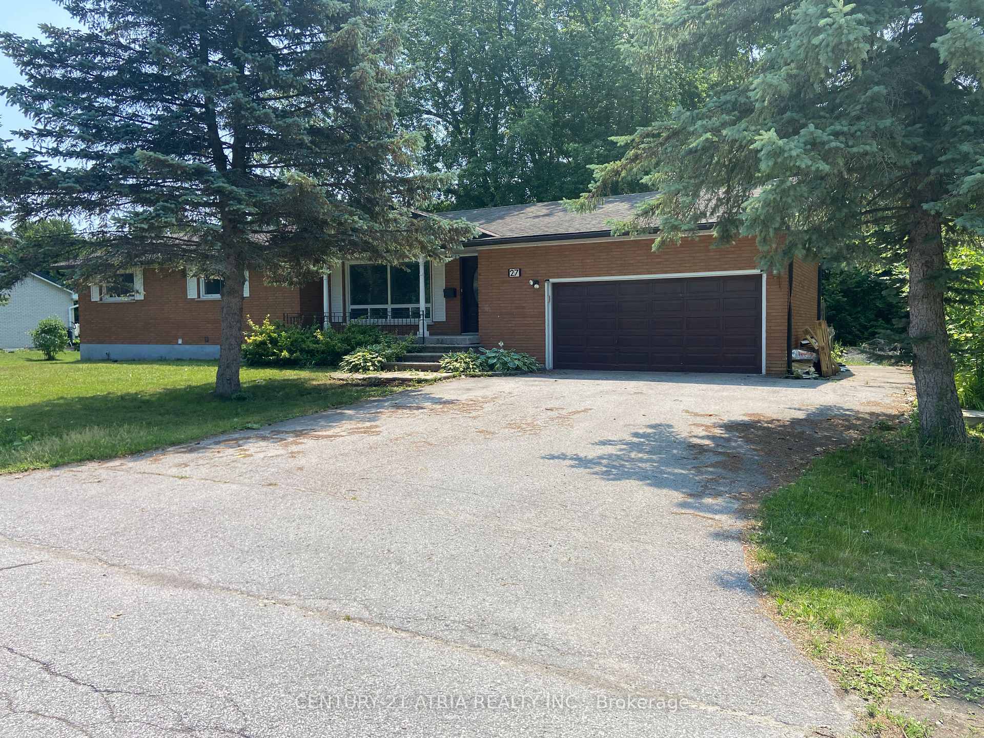 Front of 27 Waterbend Drive
