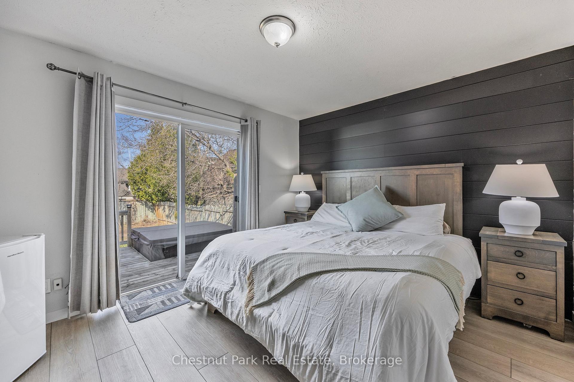 Photo 6 of 128 Spruce Street, Collingwood — HOMEH