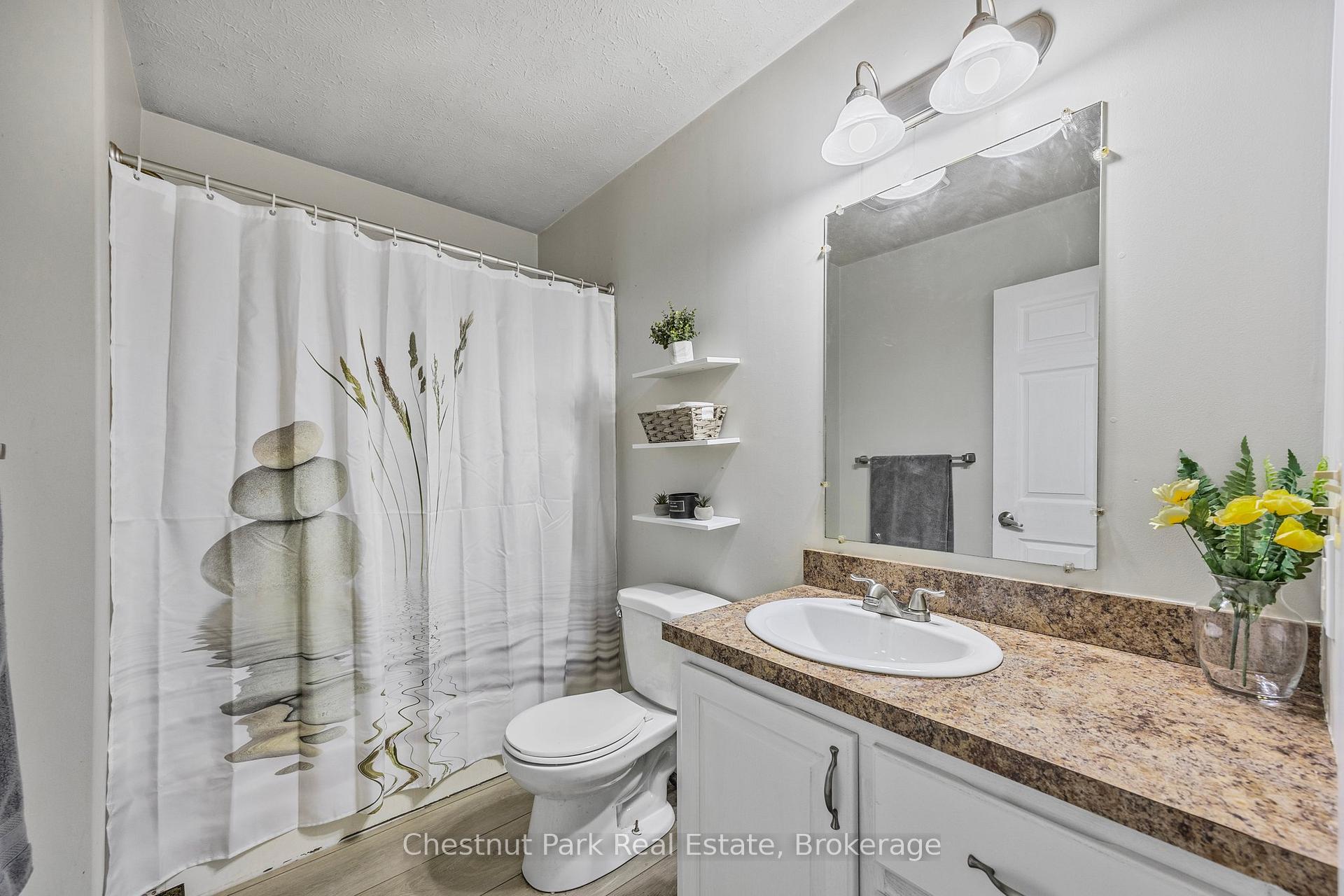 Photo 15 of 128 Spruce Street, Collingwood — HOMEH
