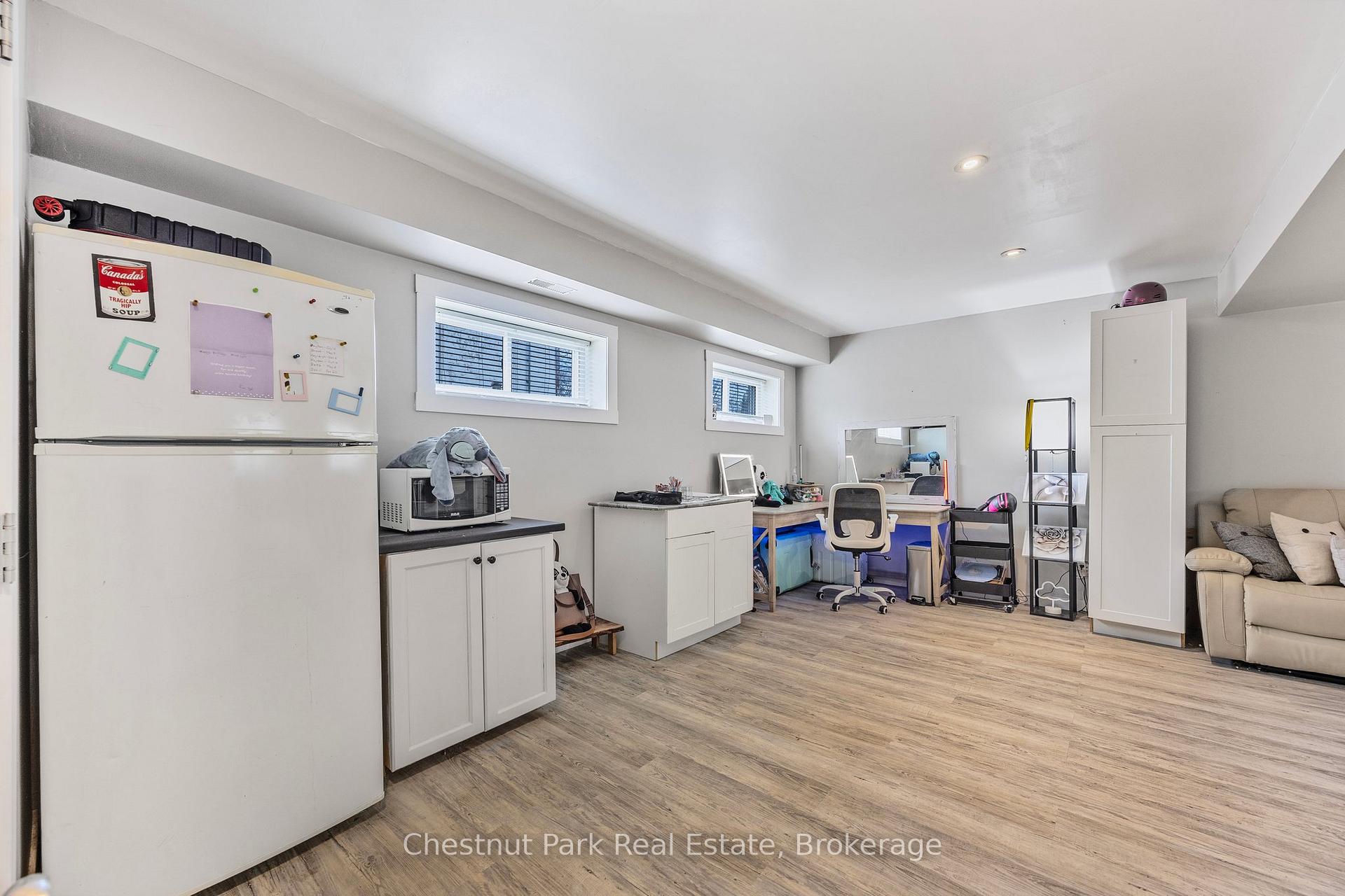 Photo 20 of 128 Spruce Street, Collingwood — HOMEH