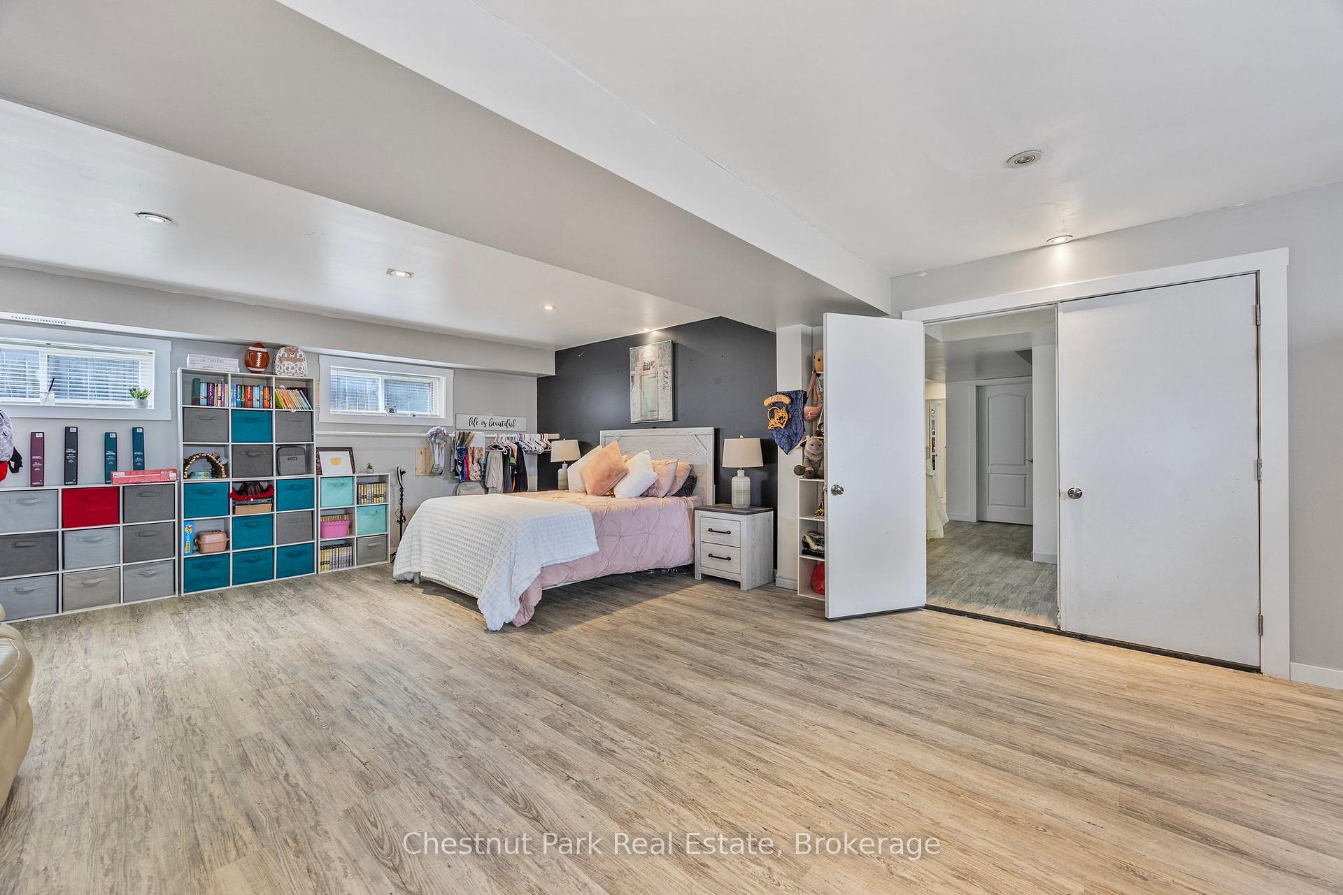 Photo 24 of 128 Spruce Street, Collingwood — HOMEH