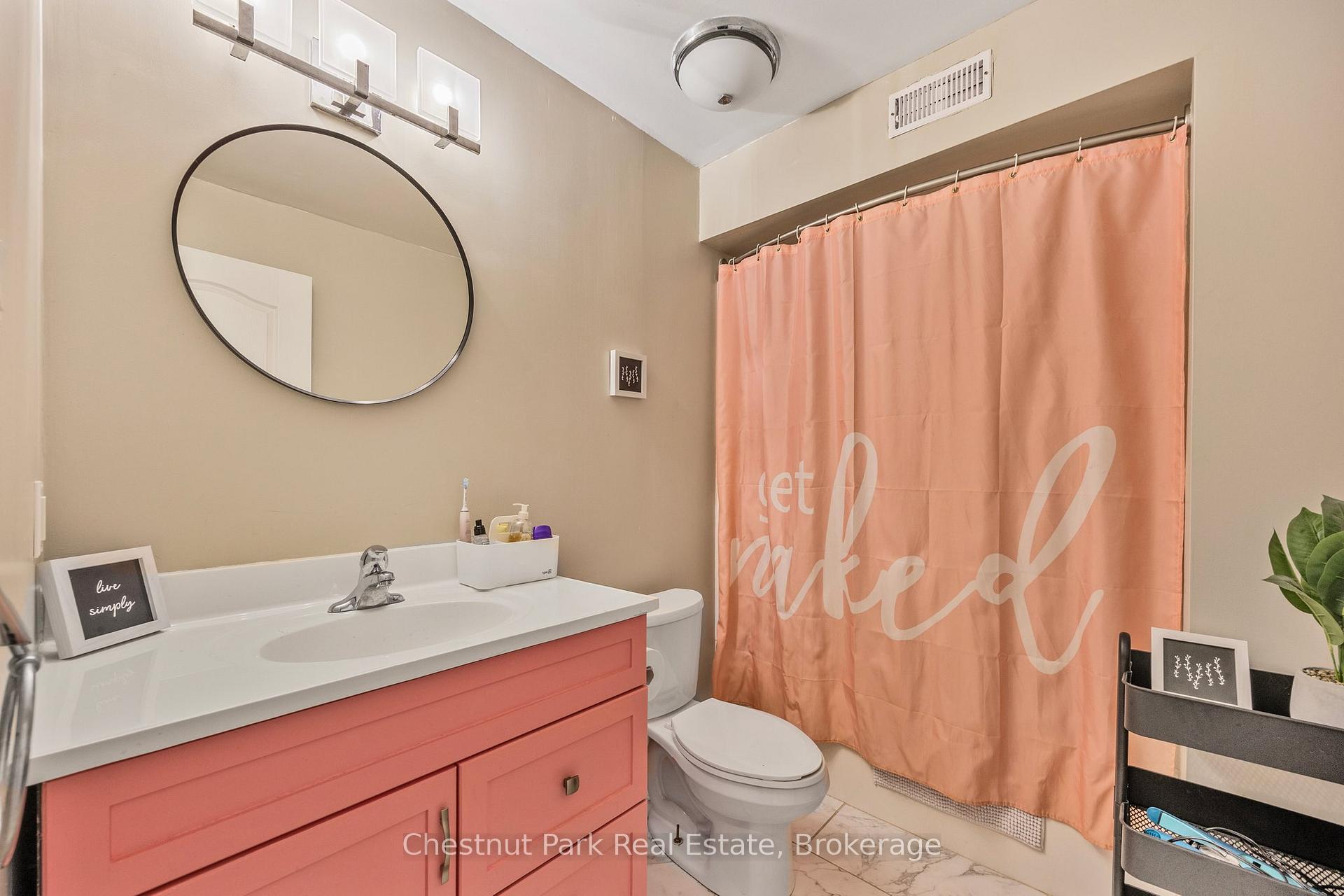 Photo 41 of 128 Spruce Street, Collingwood — HOMEH