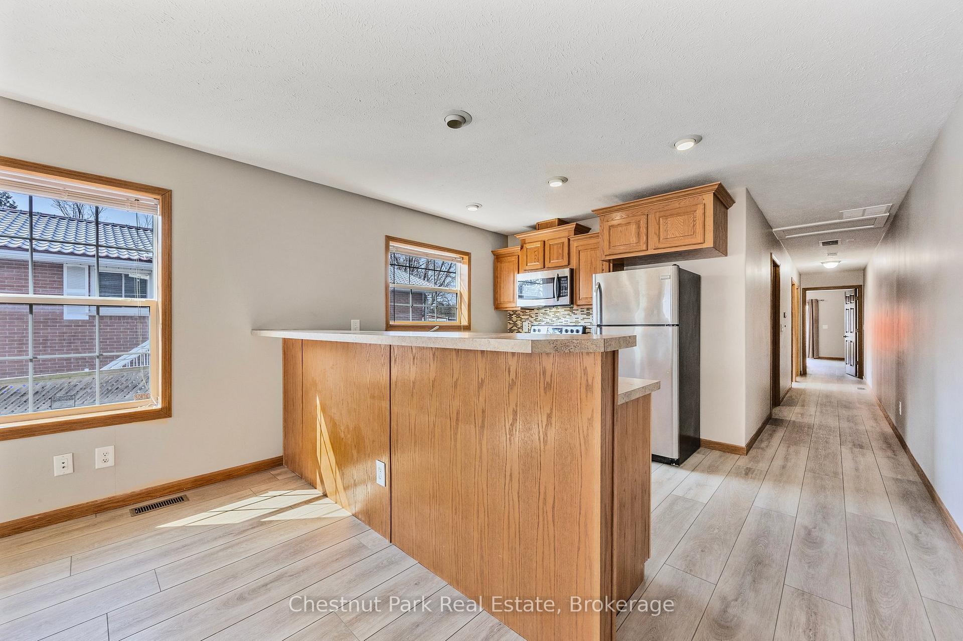 Photo 44 of 128 Spruce Street, Collingwood — HOMEH