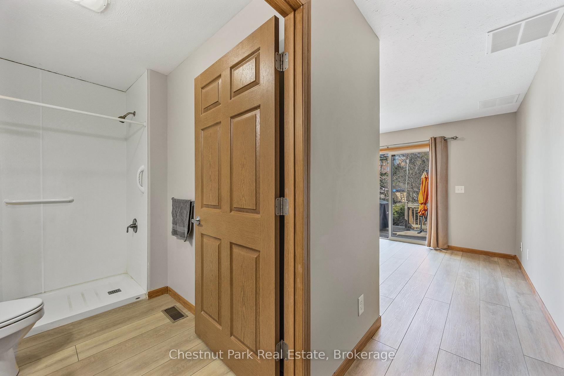 Photo 35 of 128 Spruce Street, Collingwood — HOMEH