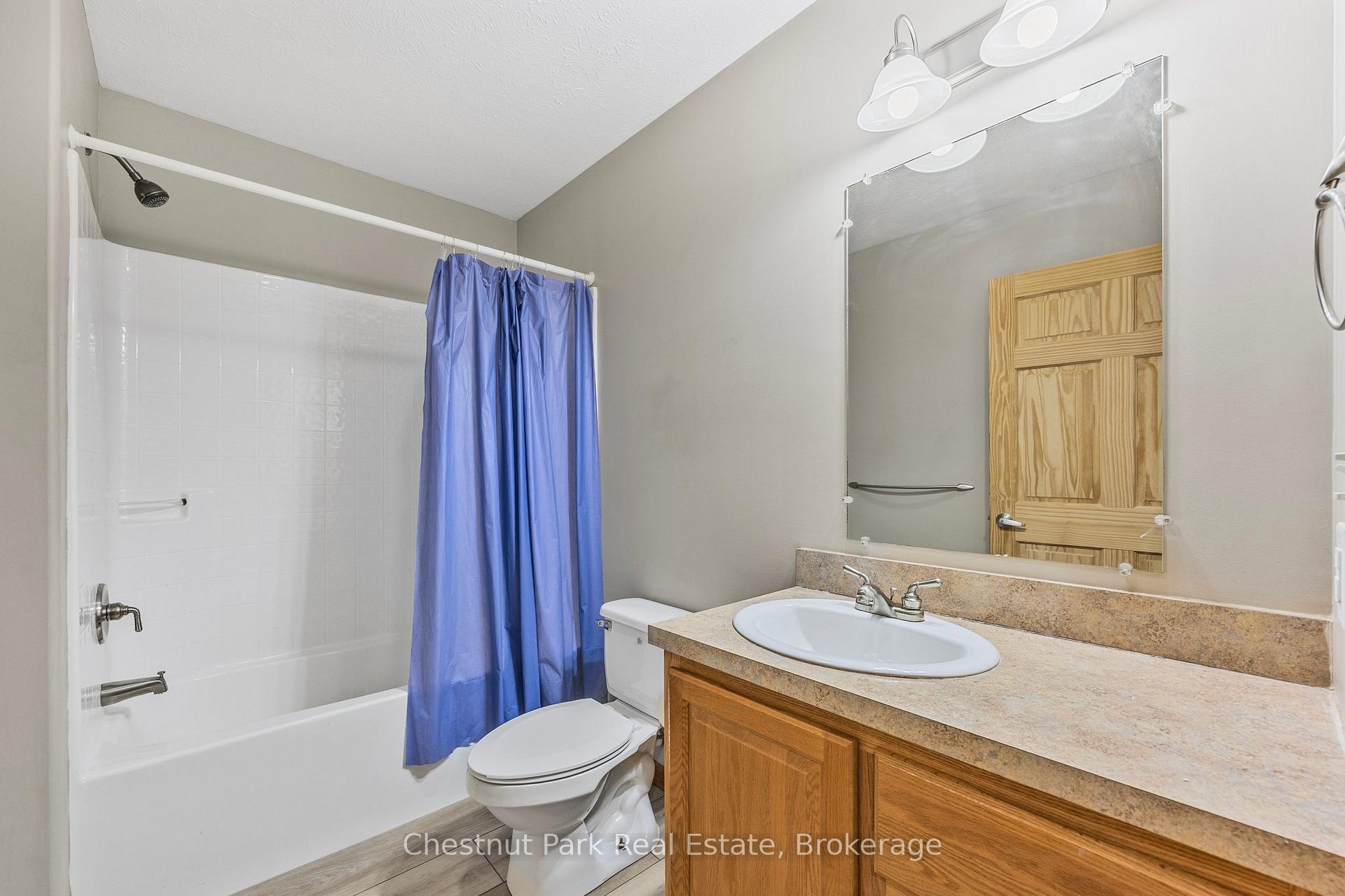 Photo 39 of 128 Spruce Street, Collingwood — HOMEH