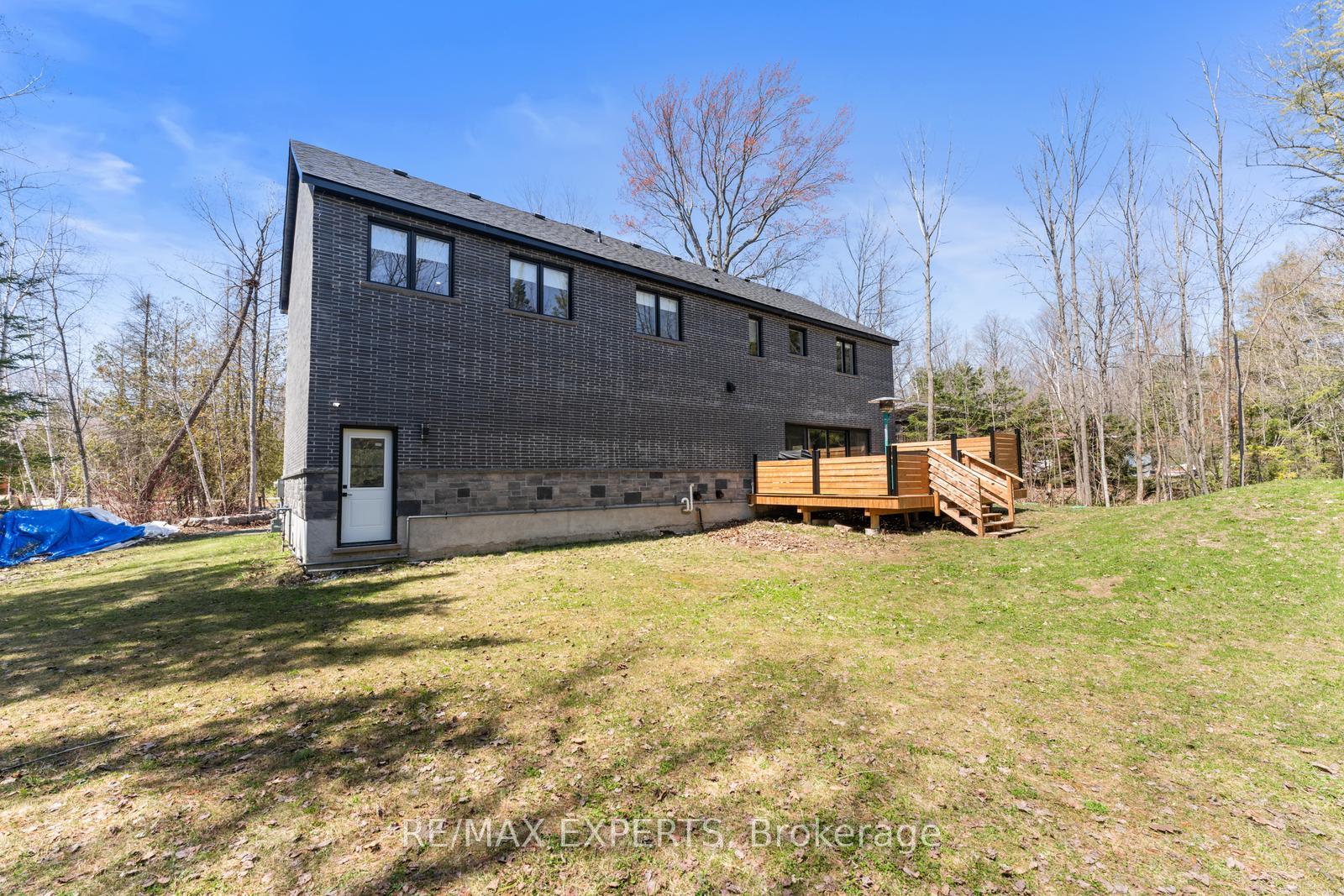 Photo 37 of 11 Joliet Crescent, Tiny, Rural Tiny — HOMEH