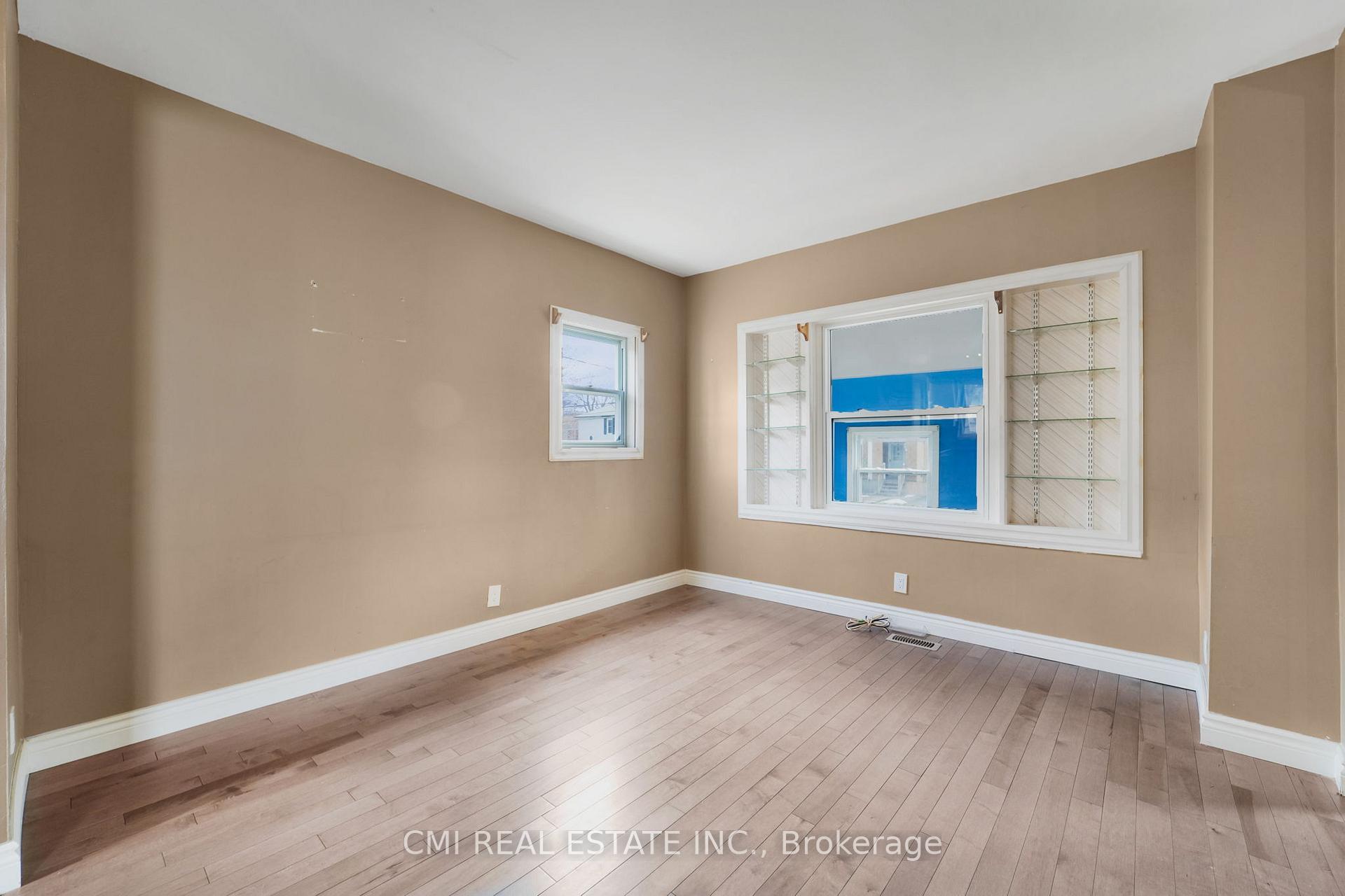Photo 11 of 429 Fifth Street E, Cornwall — HOMEH