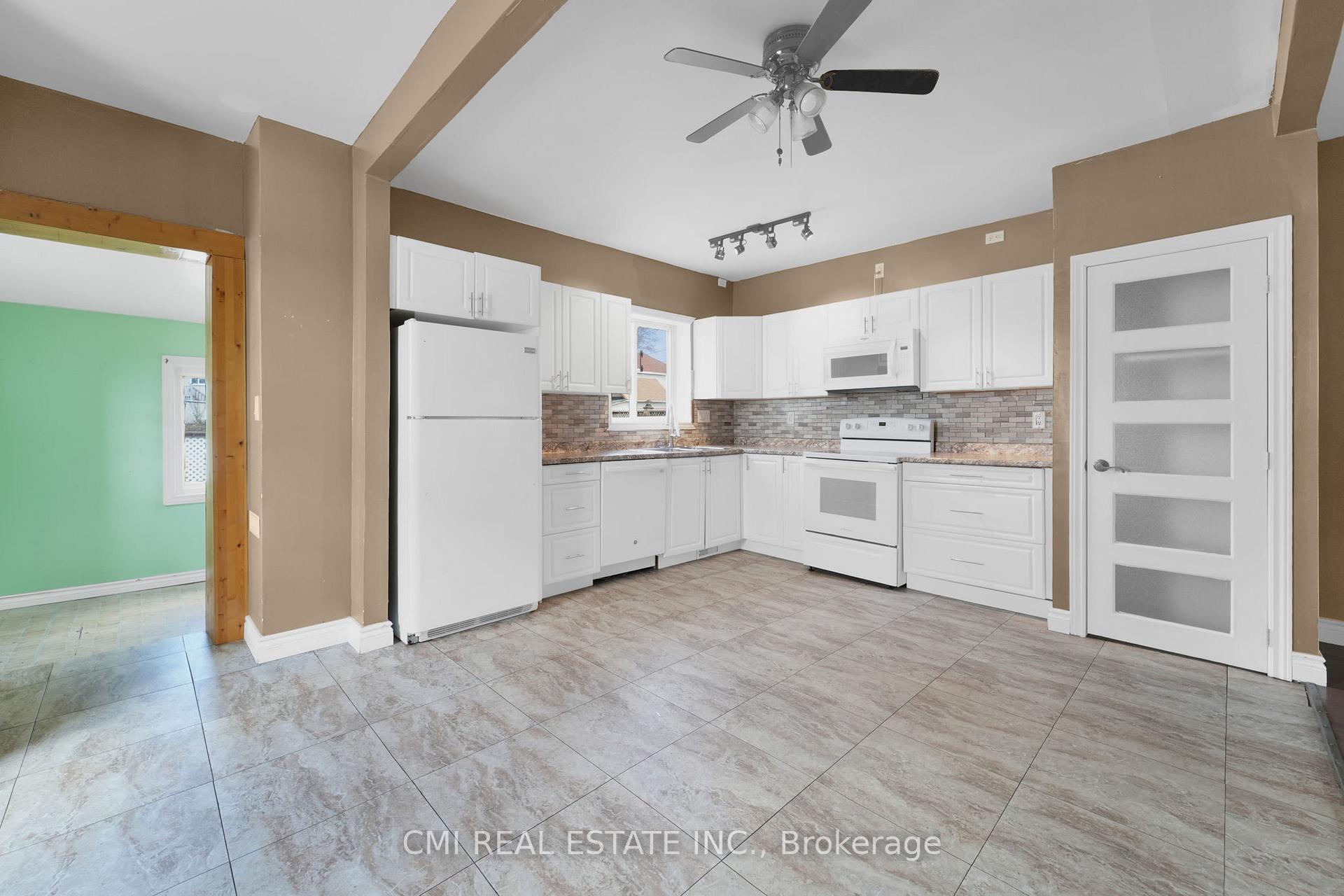 Photo 12 of 429 Fifth Street E, Cornwall — HOMEH
