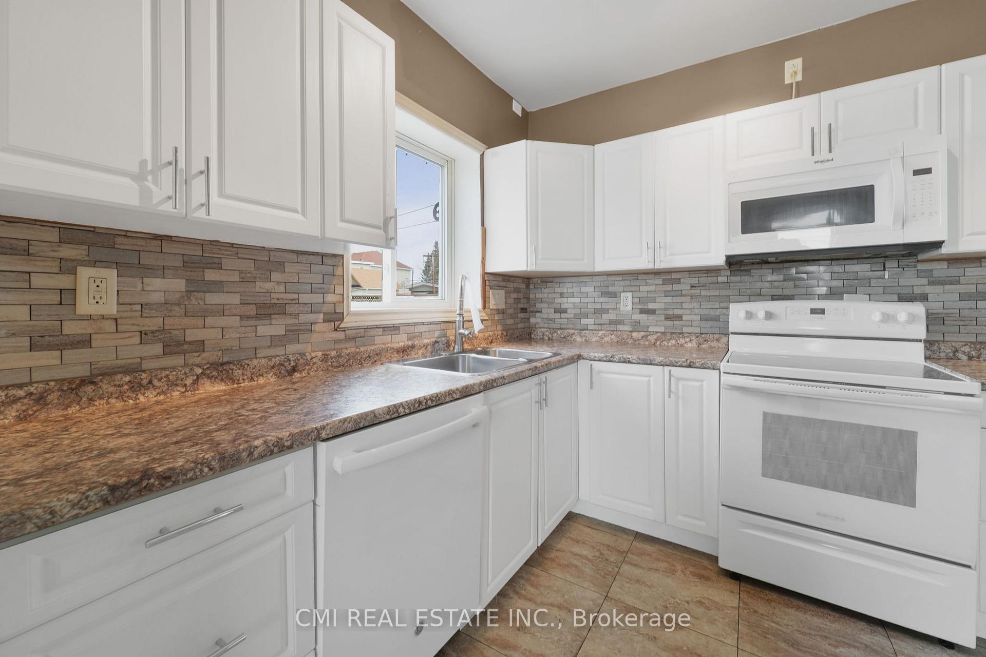 Photo 14 of 429 Fifth Street E, Cornwall — HOMEH