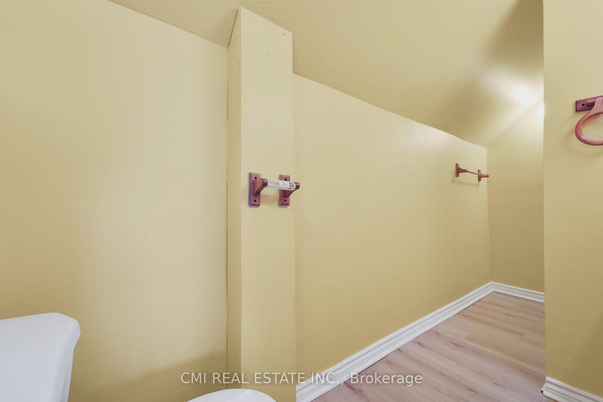 Photo 19 of 429 Fifth Street E, Cornwall — HOMEH