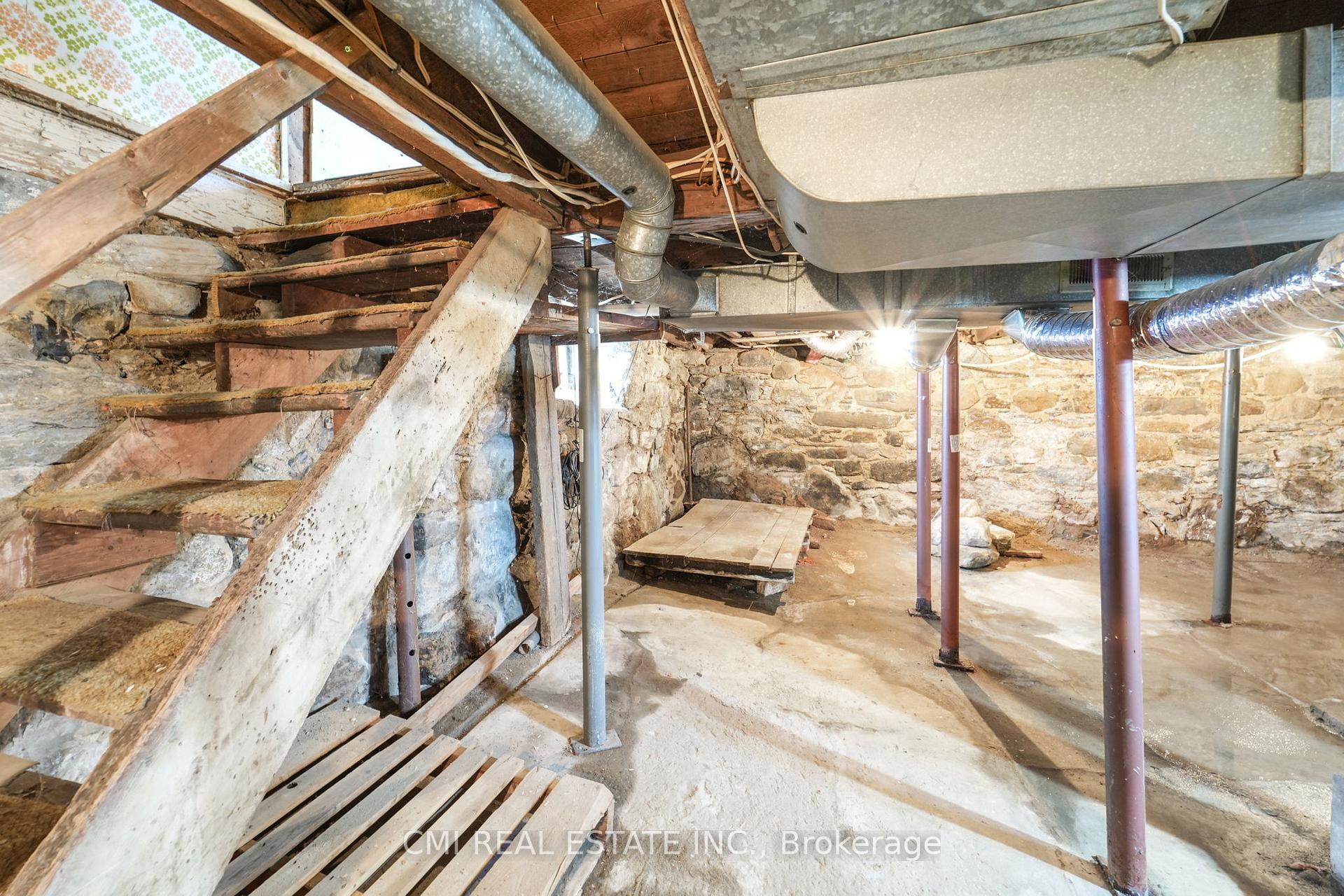 Photo 30 of 429 Fifth Street E, Cornwall — HOMEH