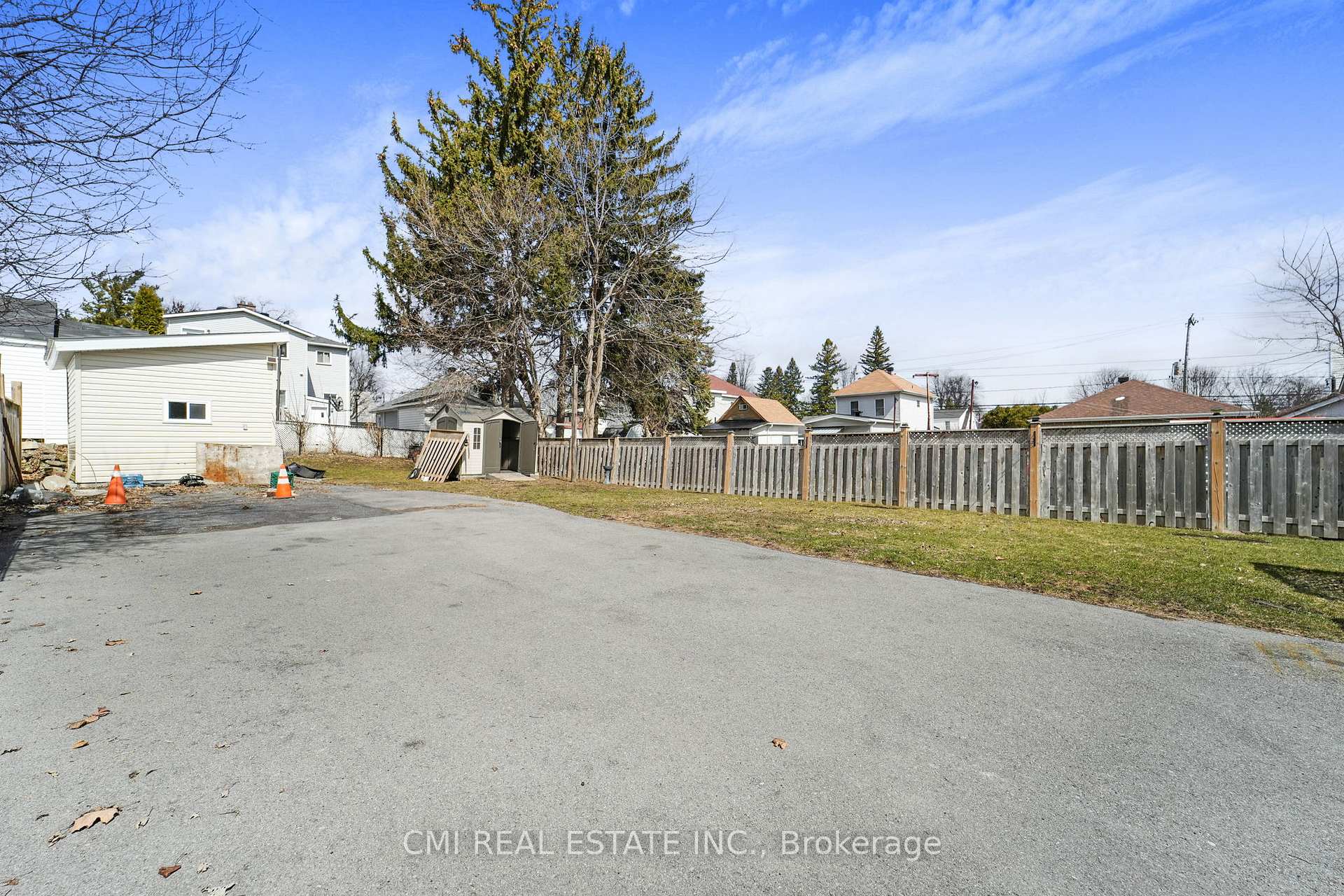Photo 35 of 429 Fifth Street E, Cornwall — HOMEH