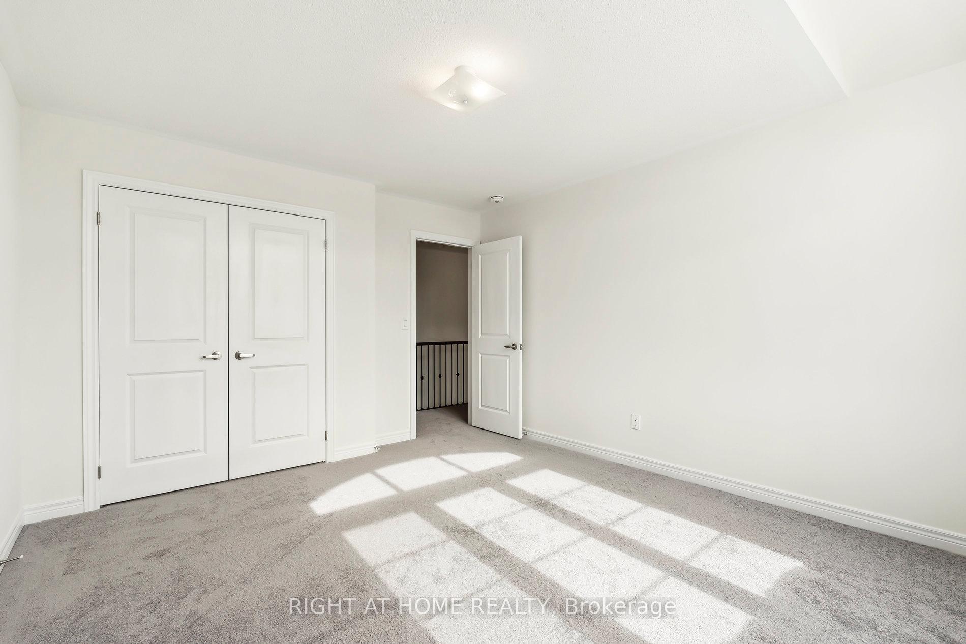Photo 17 of 1286 Davis Loop, Innisfil, Lefroy — HOMEH