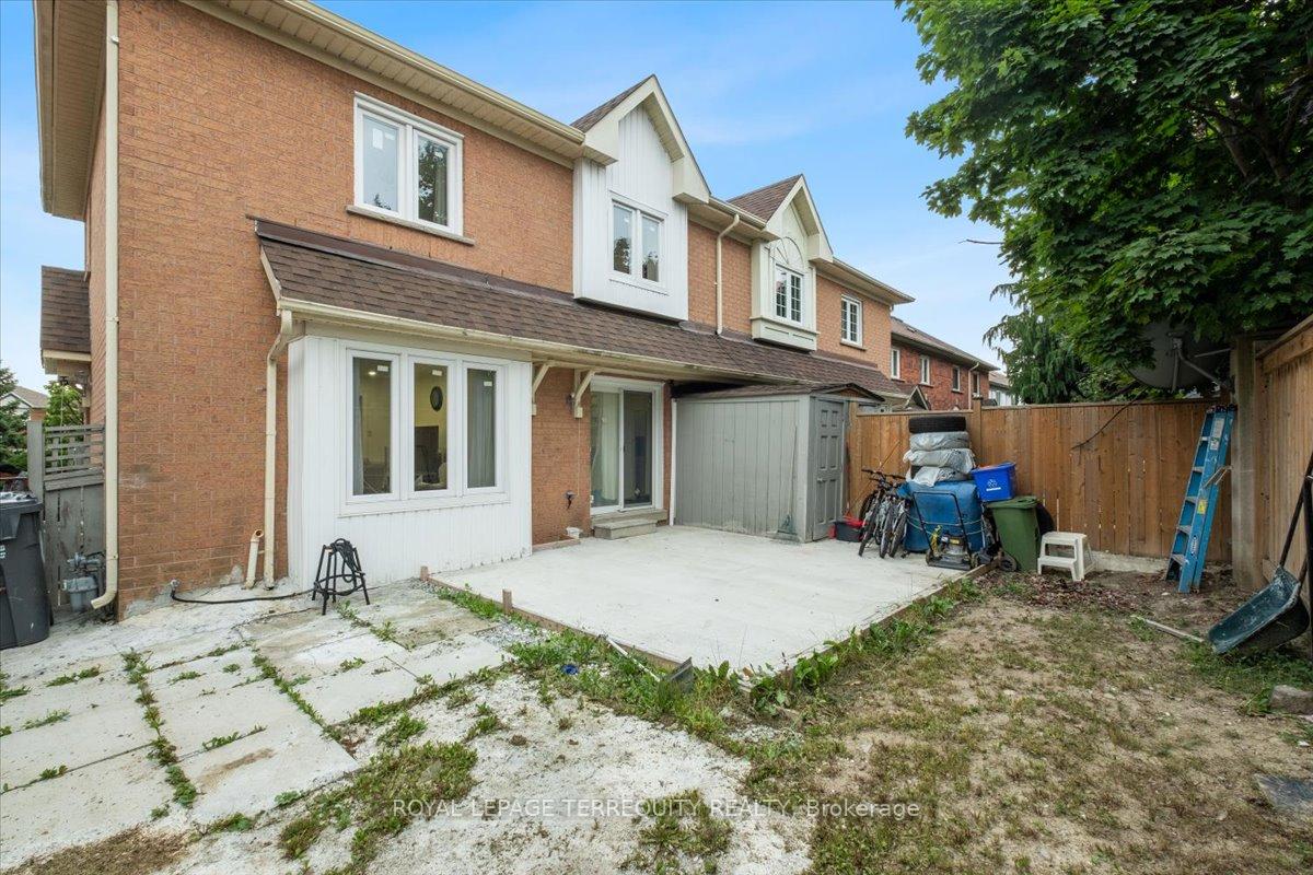 Photo 28 of 69 Shady Pine Circle, Brampton, Sandringham-Wellington — HOMEH